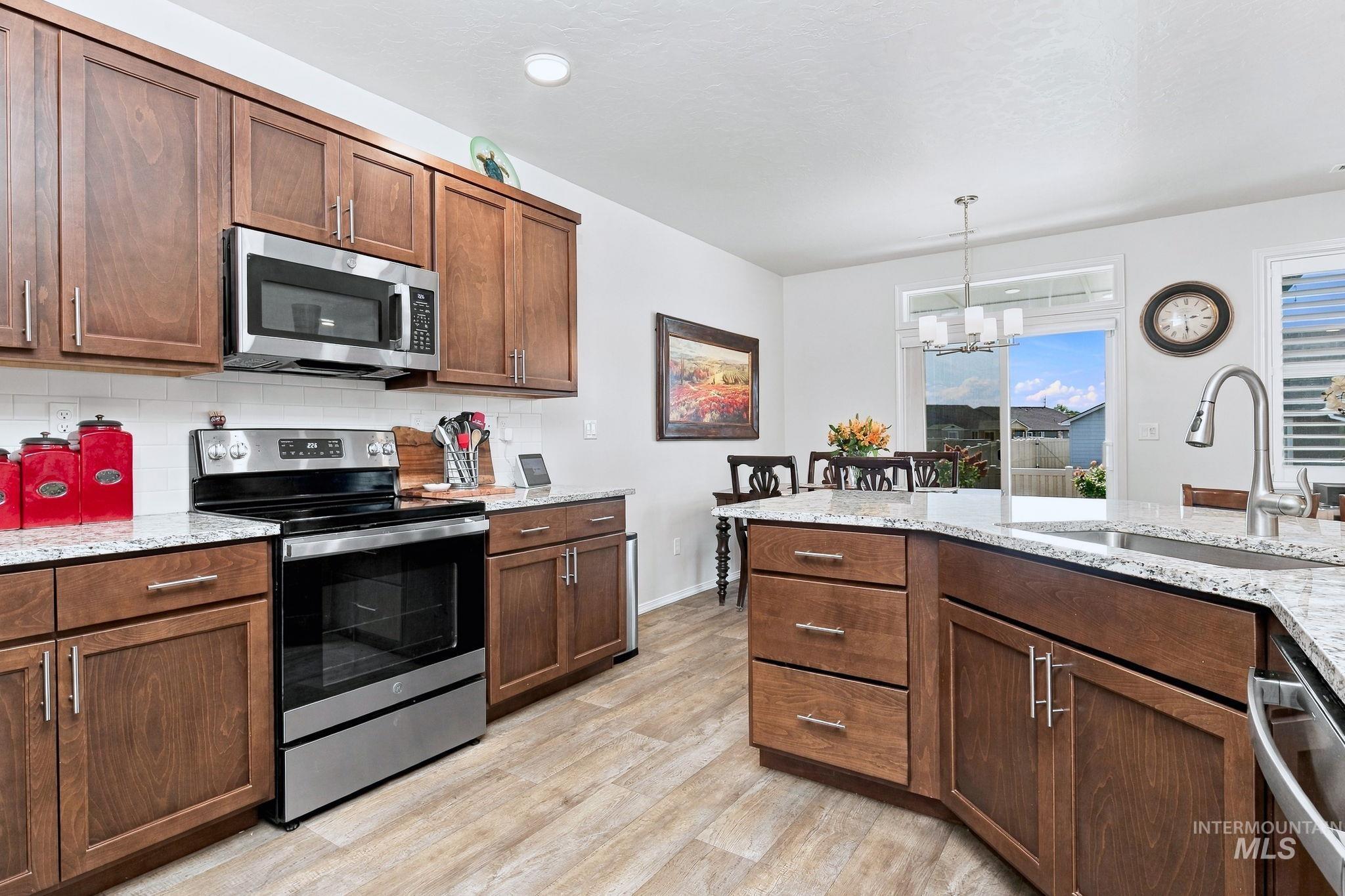 4939 E Patchwork Dr, Nampa, Idaho 83686, 3 Bedrooms, 2 Bathrooms, Residential For Sale, Price $438,900,MLS 99001743