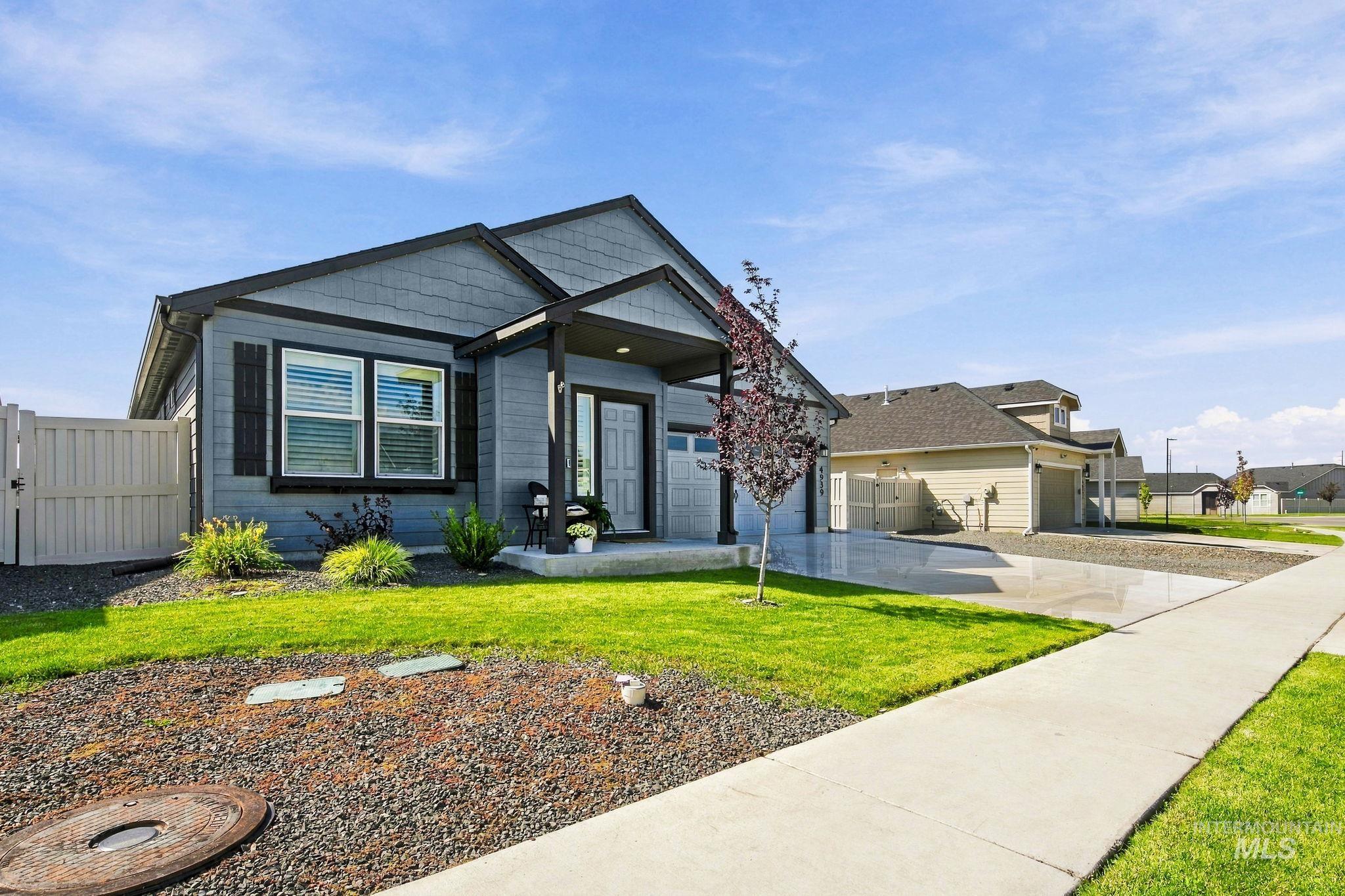 4939 E Patchwork Dr, Nampa, Idaho 83686, 3 Bedrooms, 2 Bathrooms, Residential For Sale, Price $438,900,MLS 99001743