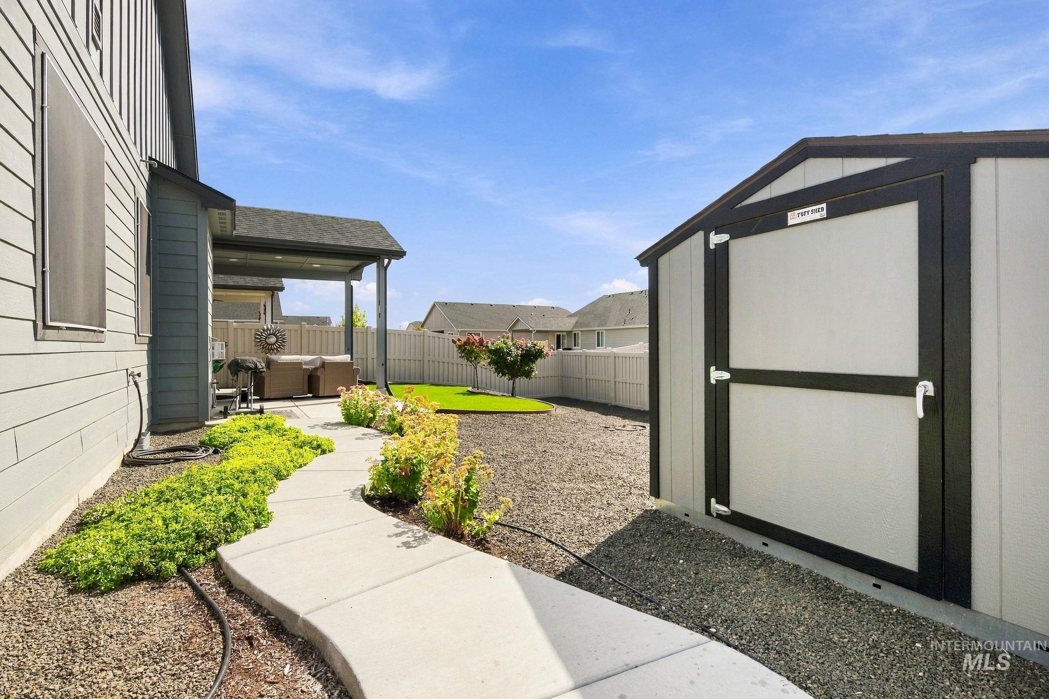 4939 E Patchwork Dr, Nampa, Idaho 83686, 3 Bedrooms, 2 Bathrooms, Residential For Sale, Price $438,900,MLS 99001743