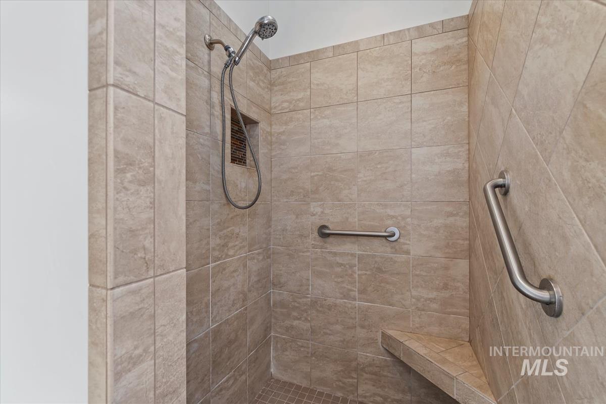 3328 N Sheephorn Ave, Meridian, Idaho 83646, 3 Bedrooms, 2 Bathrooms, Residential For Sale, Price $527,000,MLS 99001744