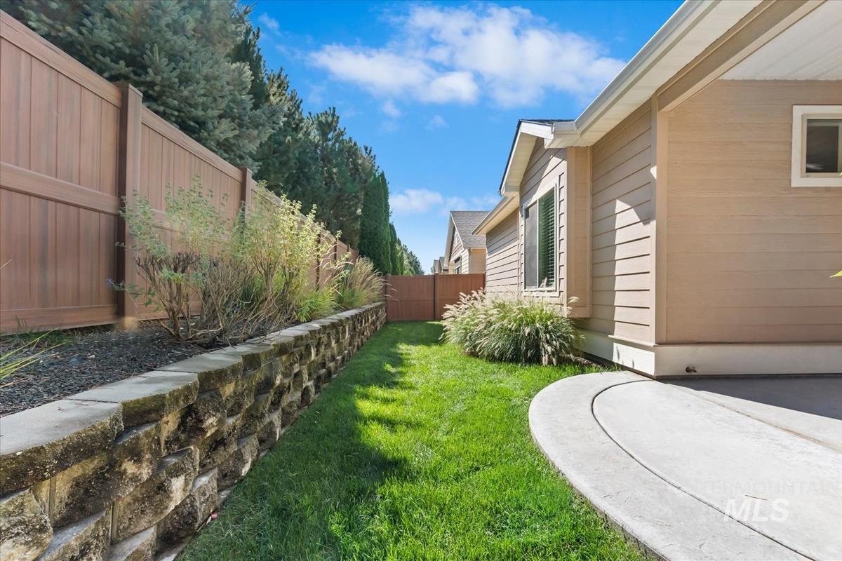 3328 N Sheephorn Ave, Meridian, Idaho 83646, 3 Bedrooms, 2 Bathrooms, Residential For Sale, Price $527,000,MLS 99001744