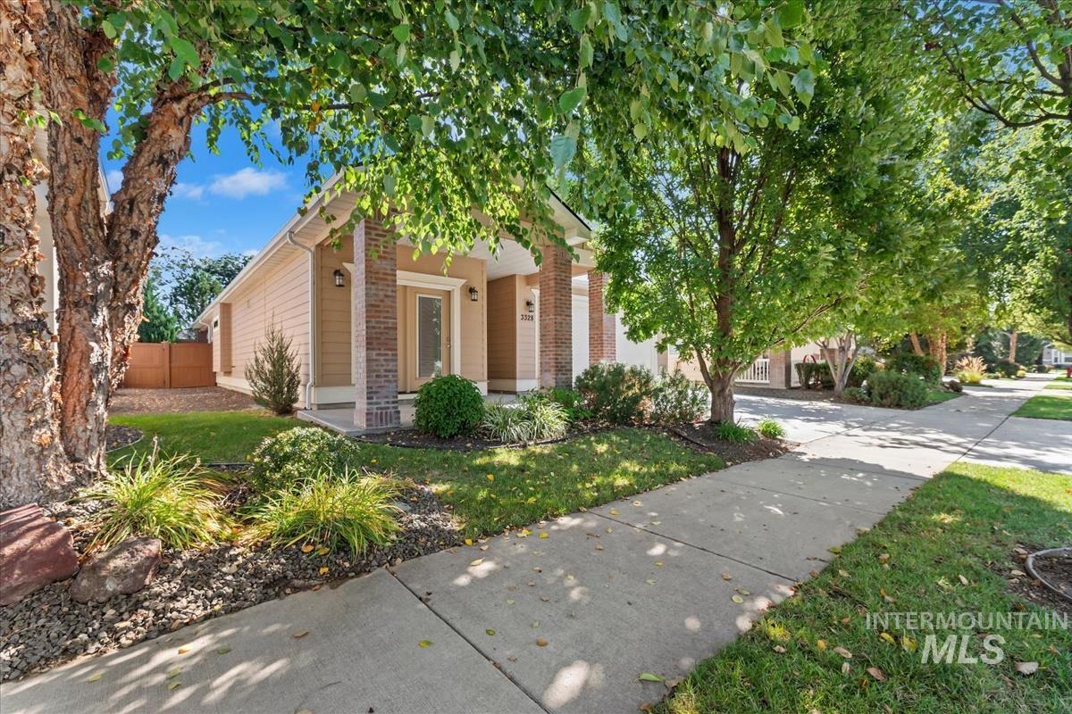 3328 N Sheephorn Ave, Meridian, Idaho 83646, 3 Bedrooms, 2 Bathrooms, Residential For Sale, Price $527,000,MLS 99001744