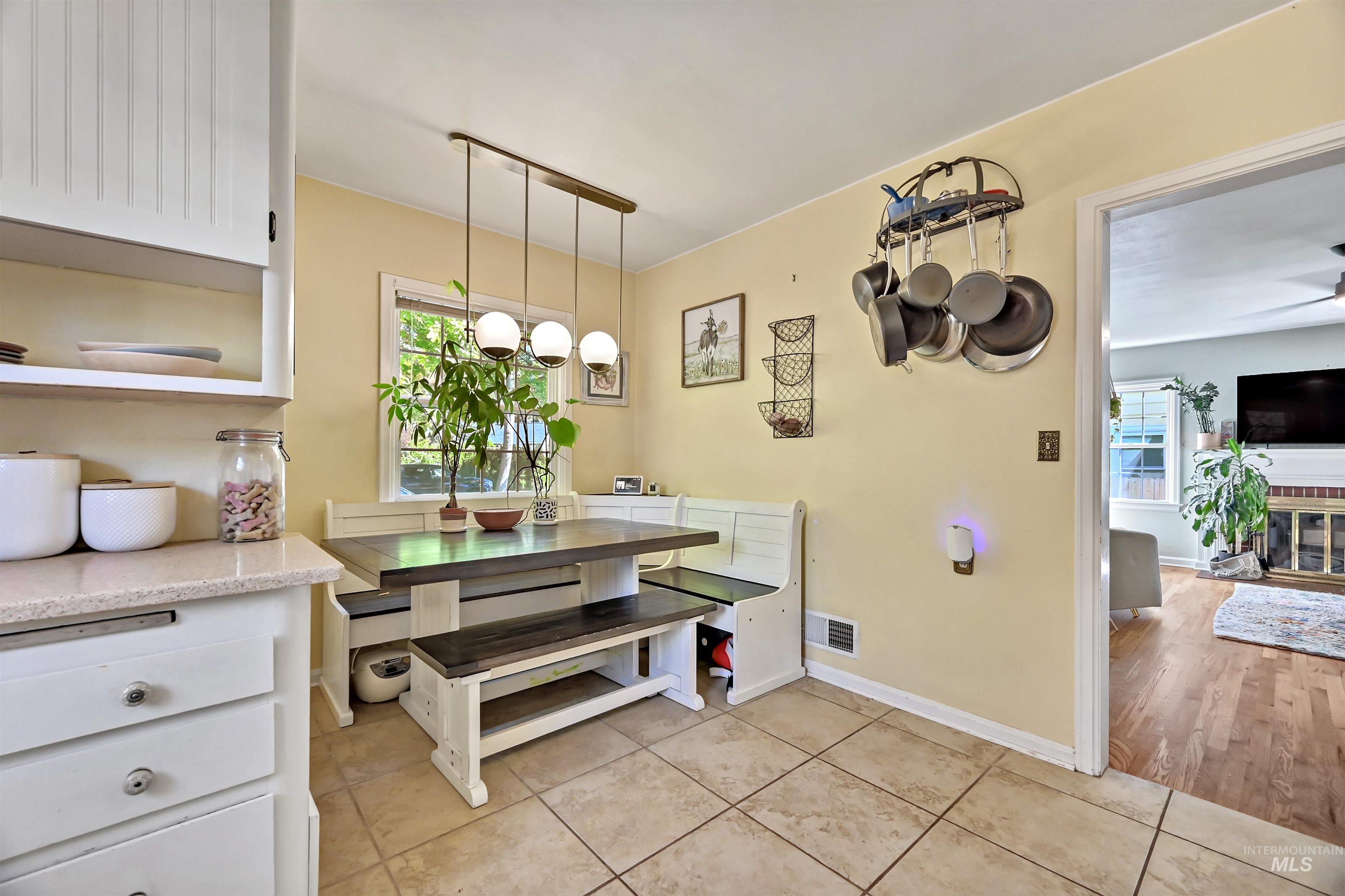 2623 W Ellis Avenue, Boise, Idaho 83702, 3 Bedrooms, 2 Bathrooms, Residential For Sale, Price $725,000,MLS 99001745