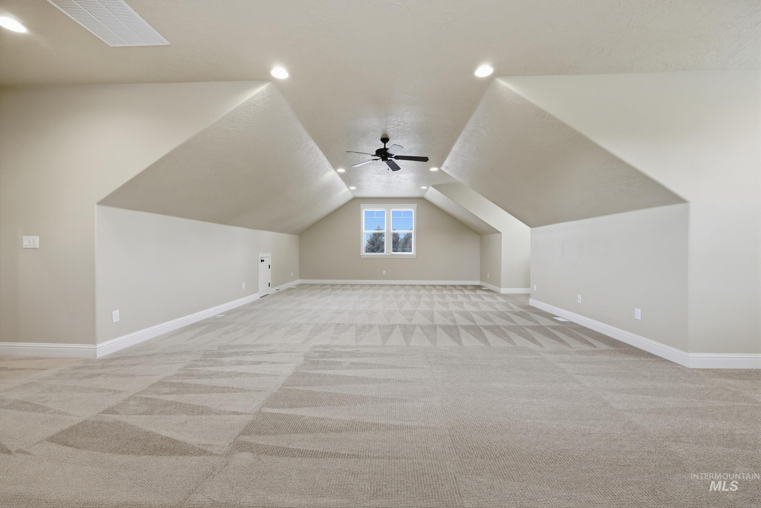 4832 S Nickel Creek Ave, Meridian, Idaho 83642, 6 Bedrooms, 4 Bathrooms, Residential For Sale, Price $995,000,MLS 99001746
