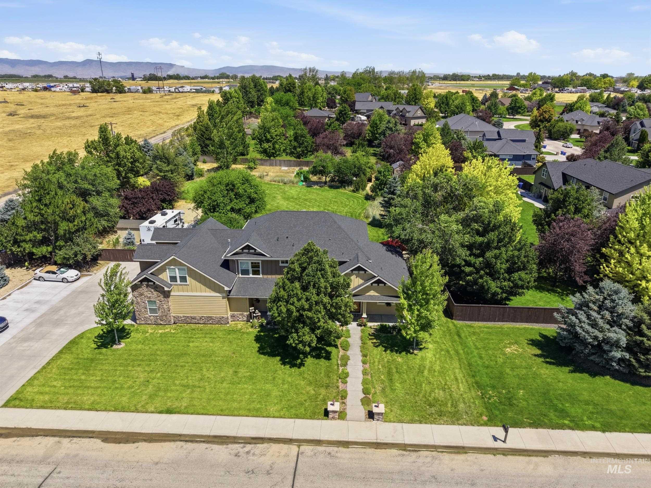 4832 S Nickel Creek Ave, Meridian, Idaho 83642, 6 Bedrooms, 4 Bathrooms, Residential For Sale, Price $995,000,MLS 99001746