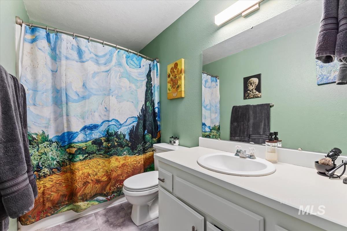 6879 W Maxwell Ln, Boise, Idaho 83704, 2 Bedrooms, 1.5 Bathrooms, Residential For Sale, Price $310,000, 99001747