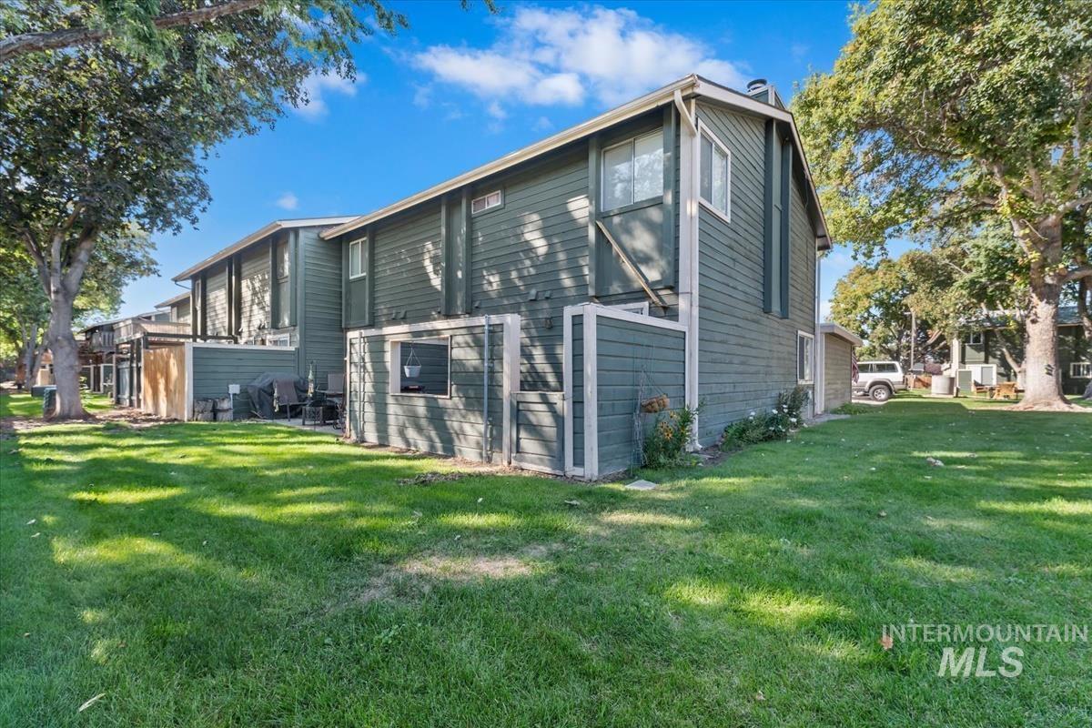 6879 W Maxwell Ln, Boise, Idaho 83704, 2 Bedrooms, 1.5 Bathrooms, Residential For Sale, Price $310,000, 99001747
