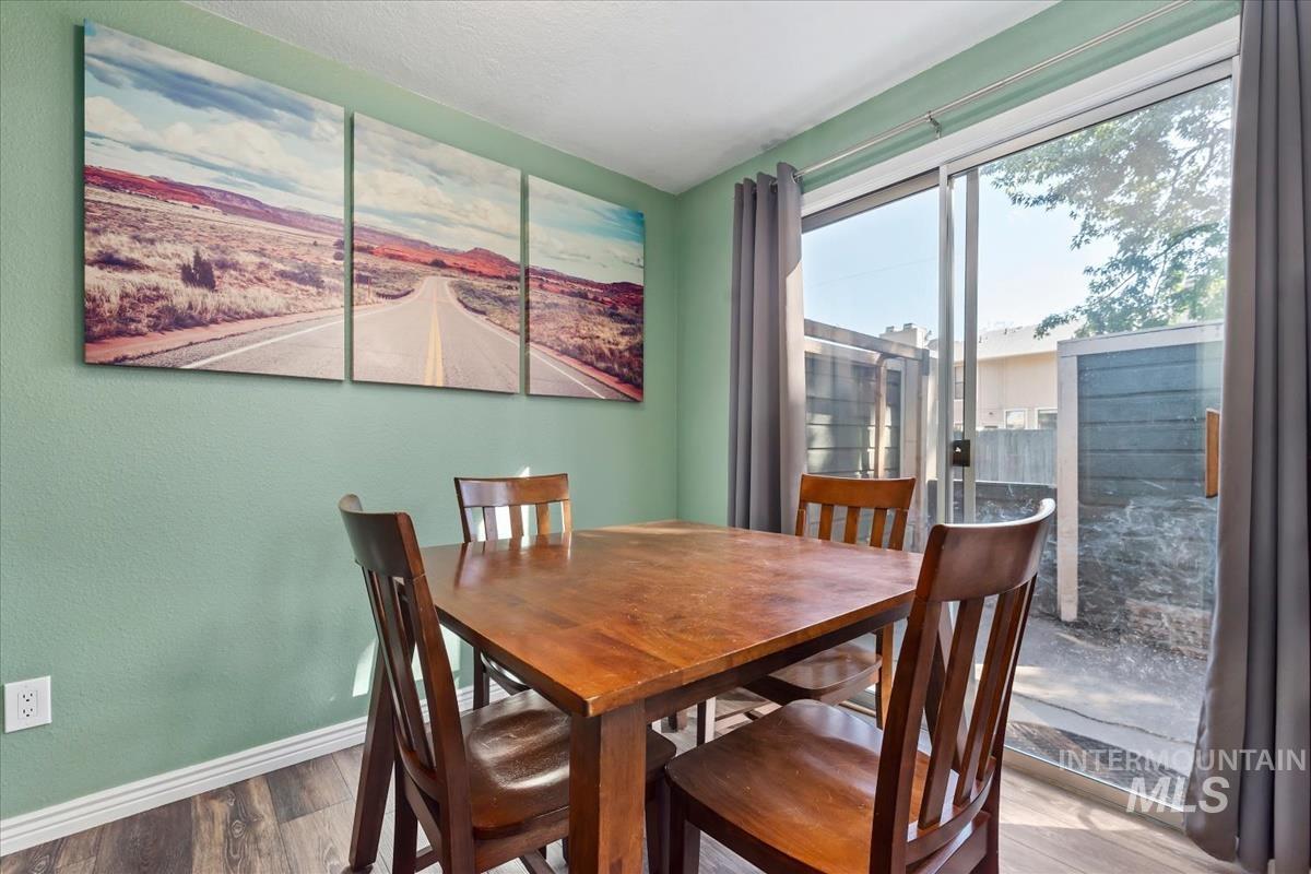6879 W Maxwell Ln, Boise, Idaho 83704, 2 Bedrooms, 1.5 Bathrooms, Residential For Sale, Price $310,000, 99001747