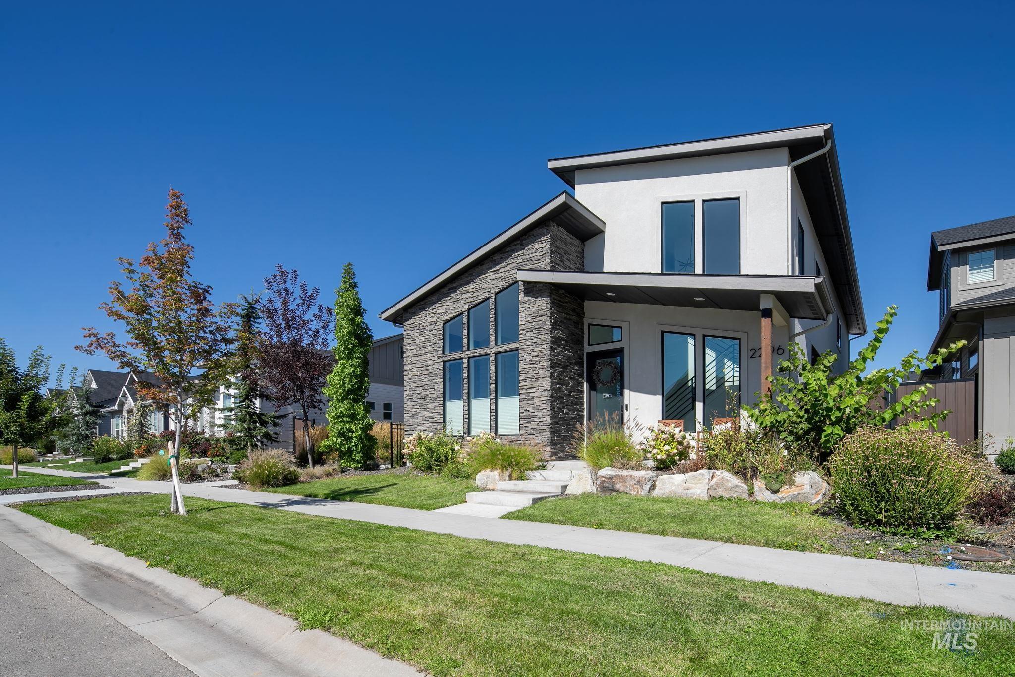 2296 E Valensole St, Meridian, Idaho 83642, 4 Bedrooms, 3 Bathrooms, Residential For Sale, Price $675,000,MLS 99001751