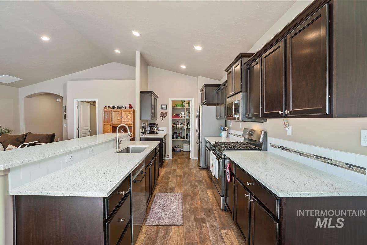 1498 N Steens Ave, Kuna, Idaho 83634, 3 Bedrooms, 2 Bathrooms, Residential For Sale, Price $438,000,MLS 99001753