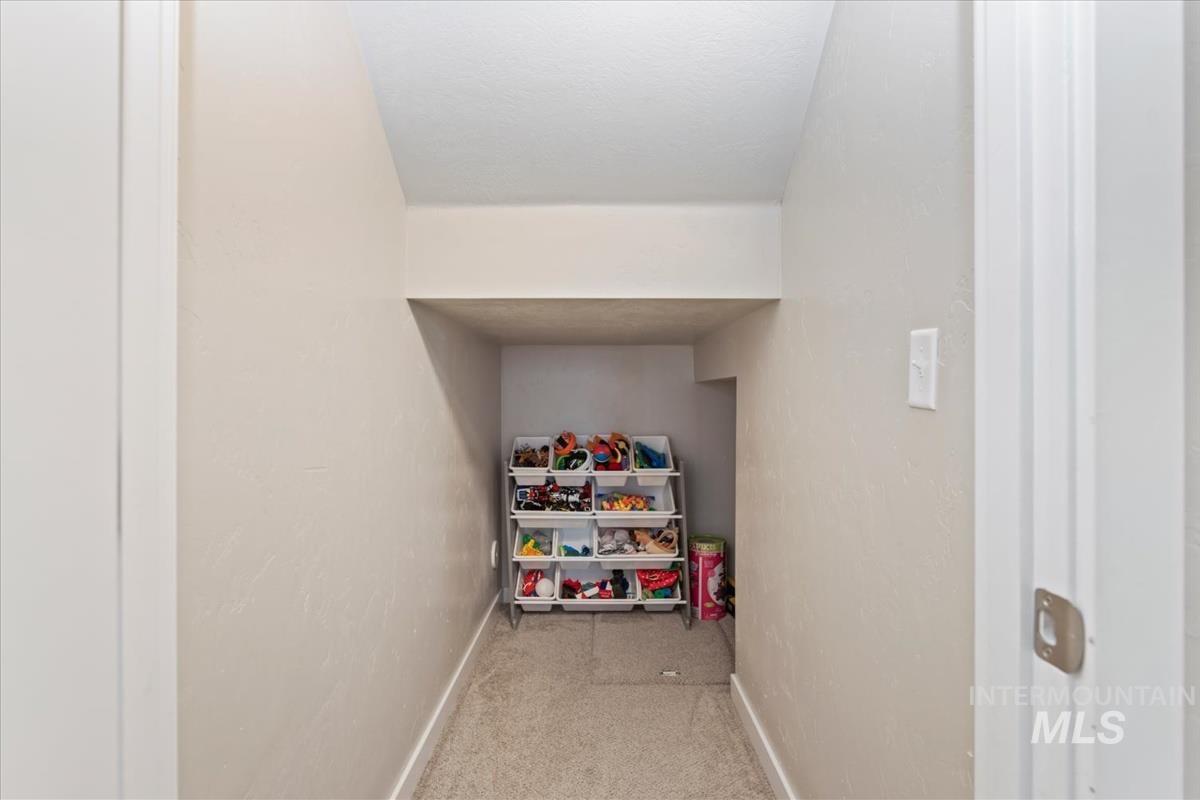 188 W Halpin St, Meridian, Idaho 83646, 3 Bedrooms, 2.5 Bathrooms, Residential For Sale, Price $439,990,MLS 99001754