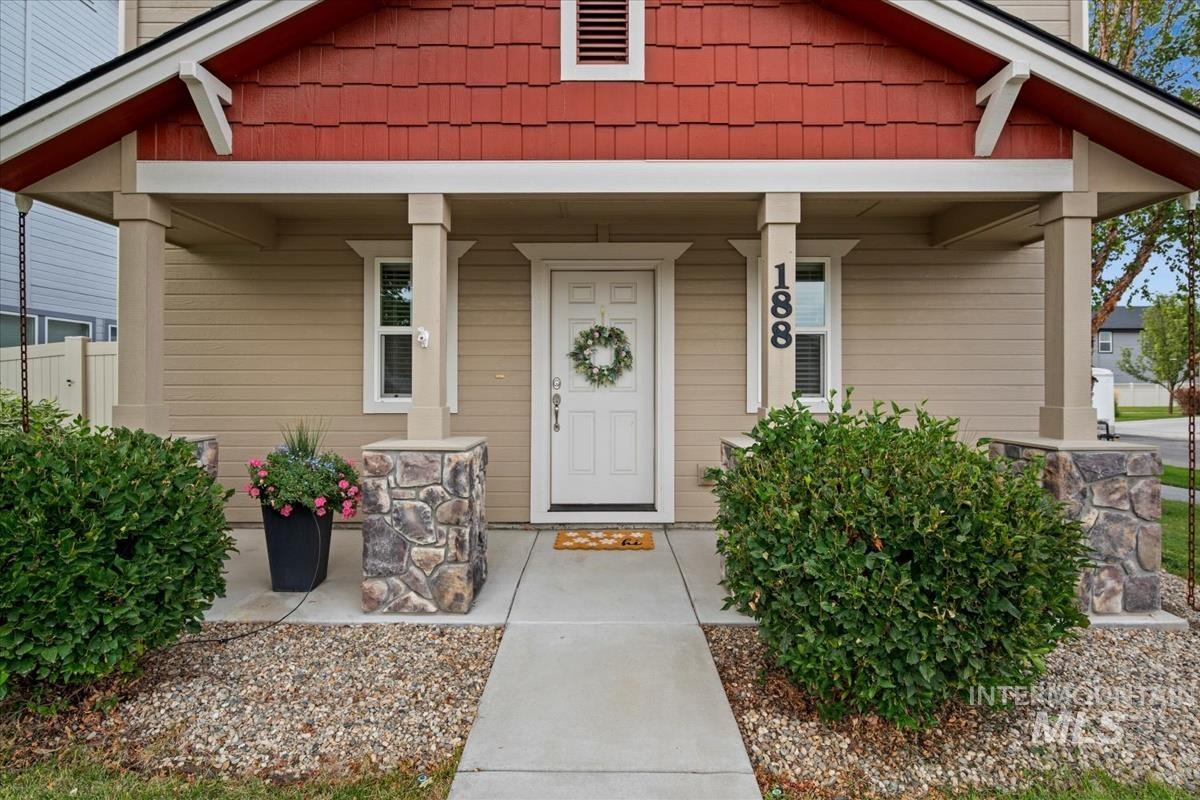 188 W Halpin St, Meridian, Idaho 83646, 3 Bedrooms, 2.5 Bathrooms, Residential For Sale, Price $439,990,MLS 99001754