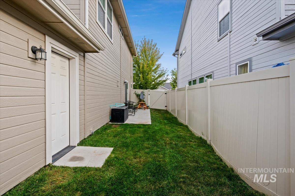 188 W Halpin St, Meridian, Idaho 83646, 3 Bedrooms, 2.5 Bathrooms, Residential For Sale, Price $439,990,MLS 99001754