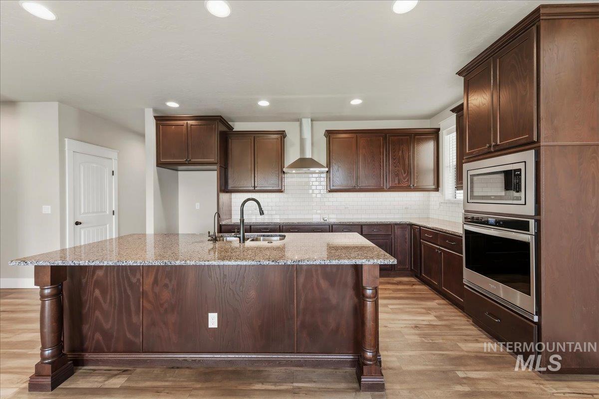 12941 S Salerno Ave, Nampa, Idaho 83686, 3 Bedrooms, 2 Bathrooms, Residential For Sale, Price $435,000,MLS 99001756