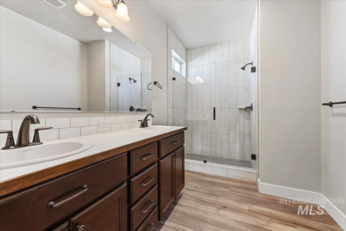 12941 S Salerno Ave, Nampa, Idaho 83686, 3 Bedrooms, 2 Bathrooms, Residential For Sale, Price $435,000,MLS 99001756