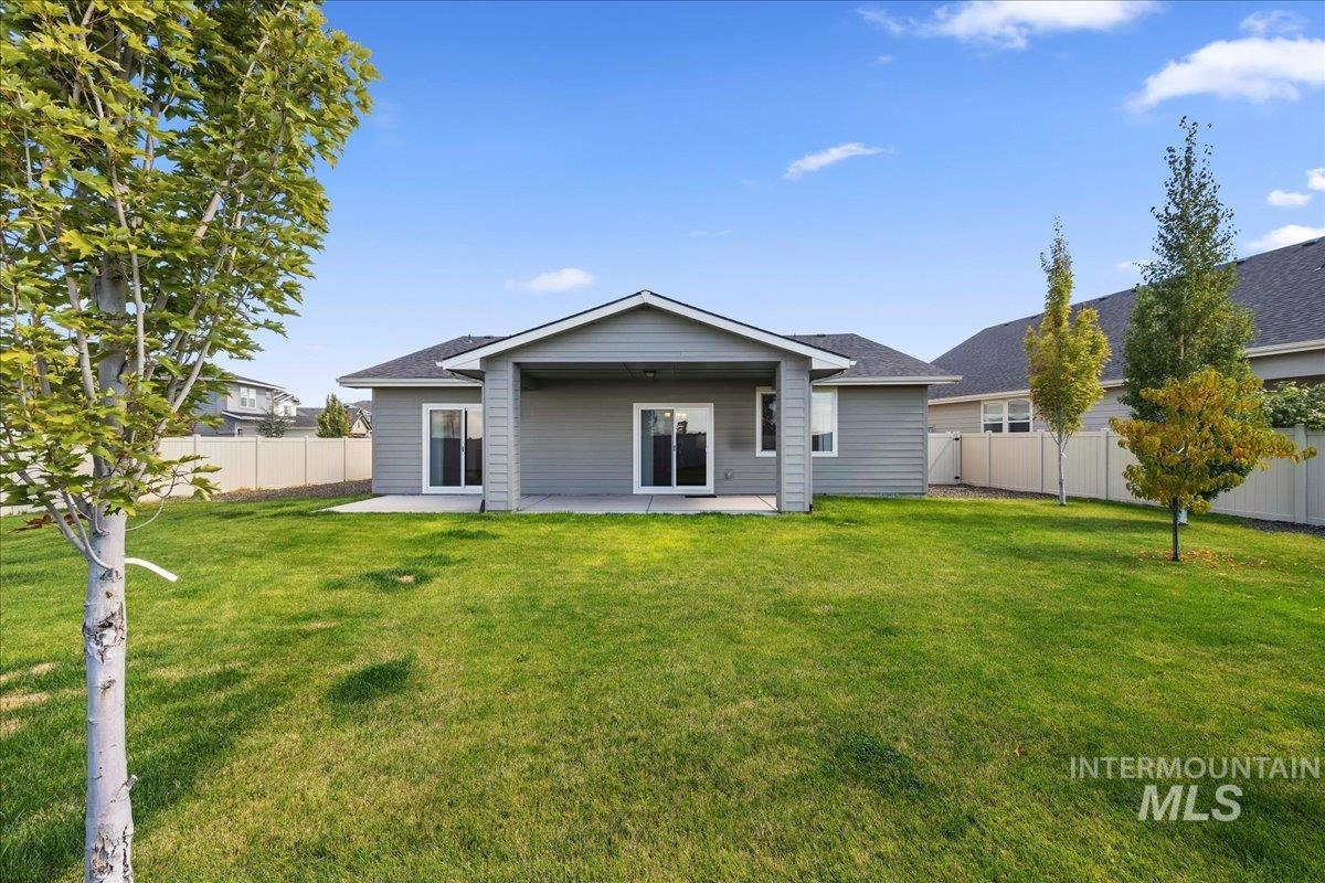 12941 S Salerno Ave, Nampa, Idaho 83686, 3 Bedrooms, 2 Bathrooms, Residential For Sale, Price $435,000,MLS 99001756