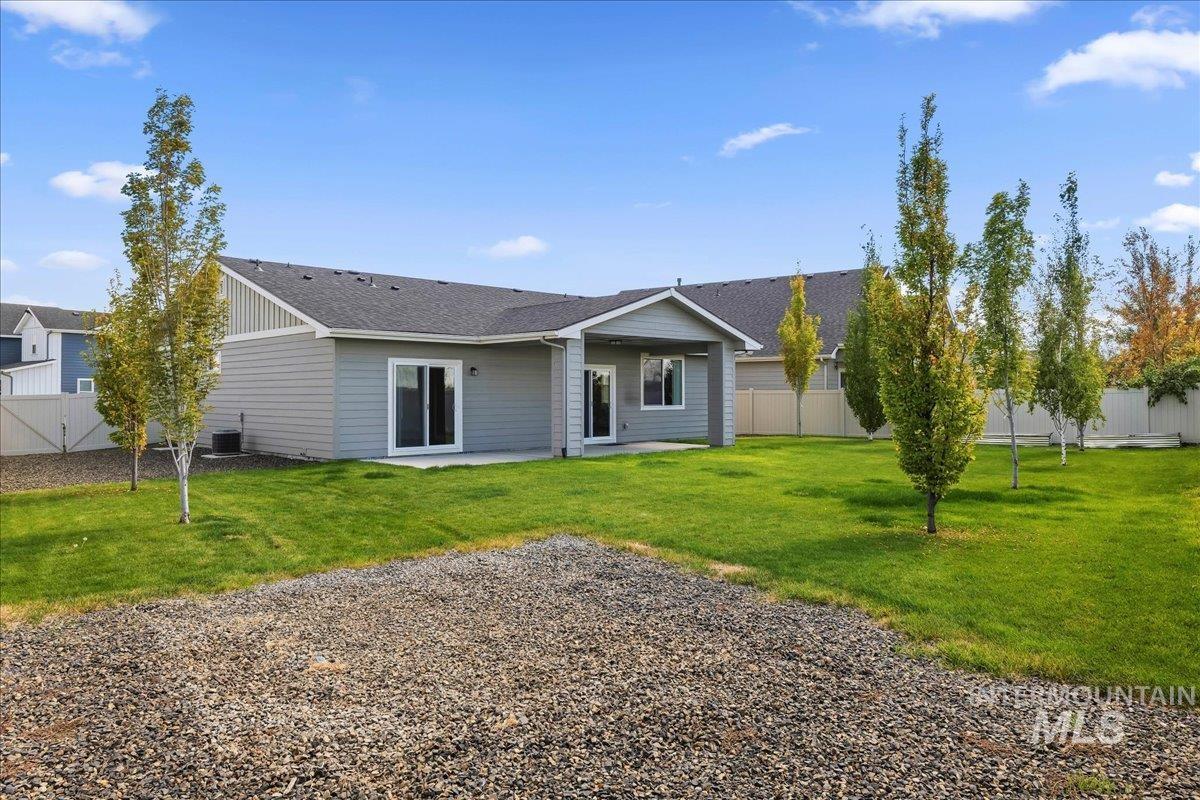 12941 S Salerno Ave, Nampa, Idaho 83686, 3 Bedrooms, 2 Bathrooms, Residential For Sale, Price $435,000,MLS 99001756