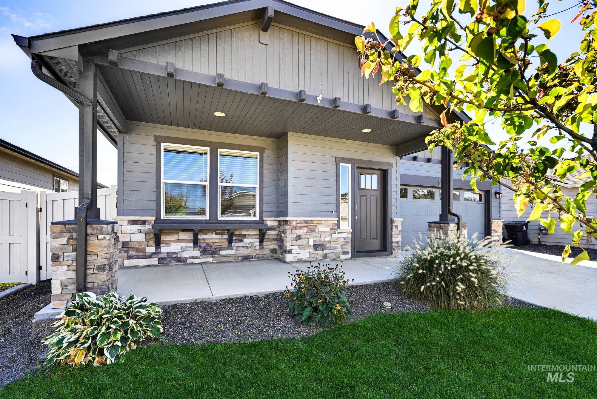 2517 W Skylar St, Nampa, Idaho 83686, 3 Bedrooms, 2 Bathrooms, Residential For Sale, Price $415,000,MLS 99001757