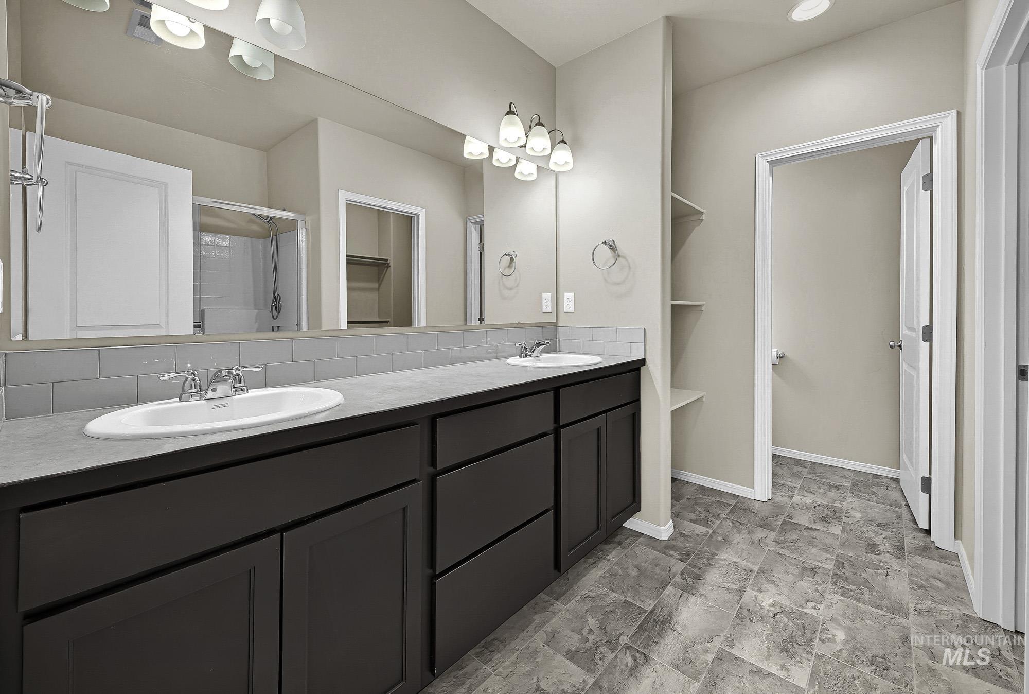 2517 W Skylar St, Nampa, Idaho 83686, 3 Bedrooms, 2 Bathrooms, Residential For Sale, Price $415,000,MLS 99001757