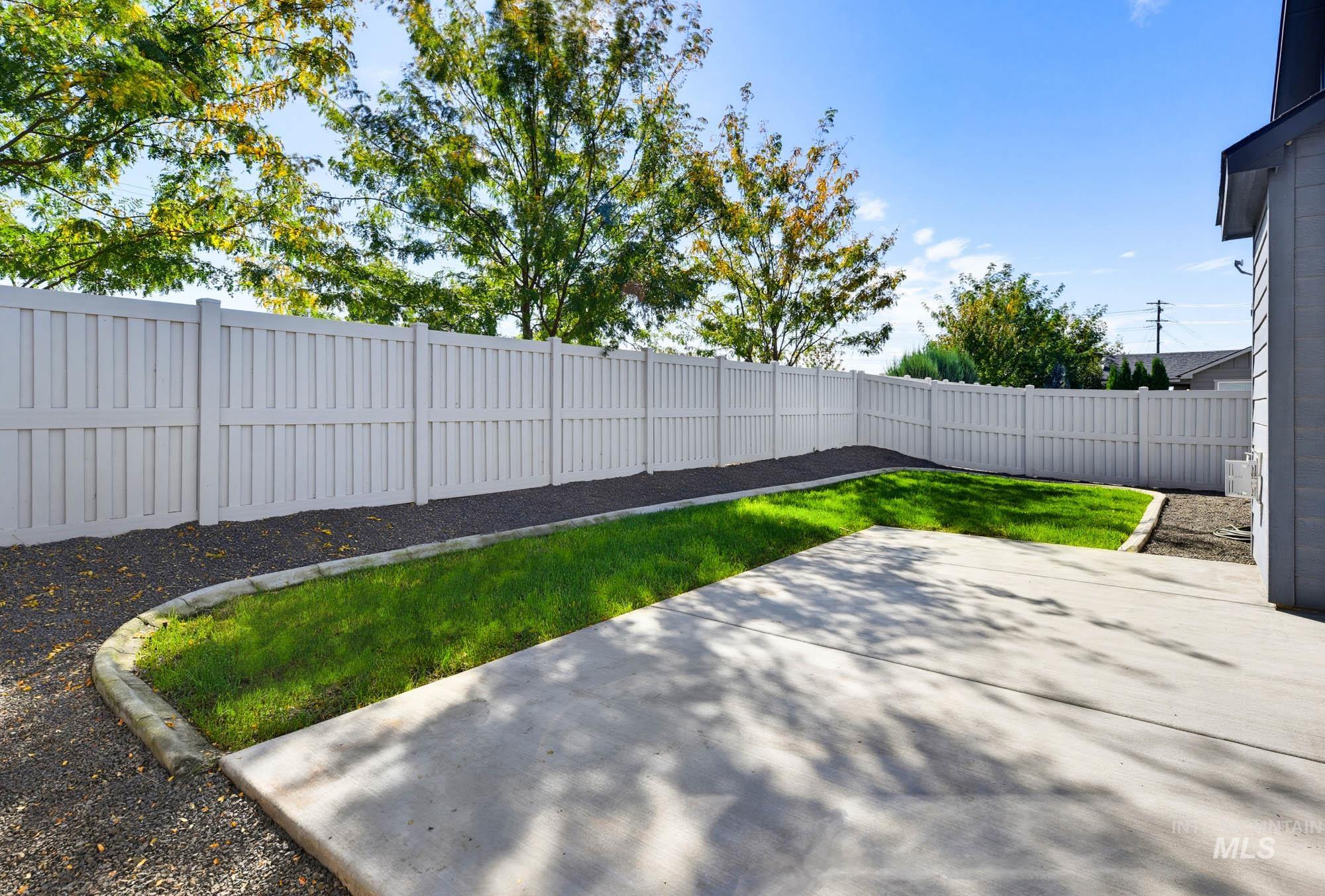 2517 W Skylar St, Nampa, Idaho 83686, 3 Bedrooms, 2 Bathrooms, Residential For Sale, Price $415,000,MLS 99001757