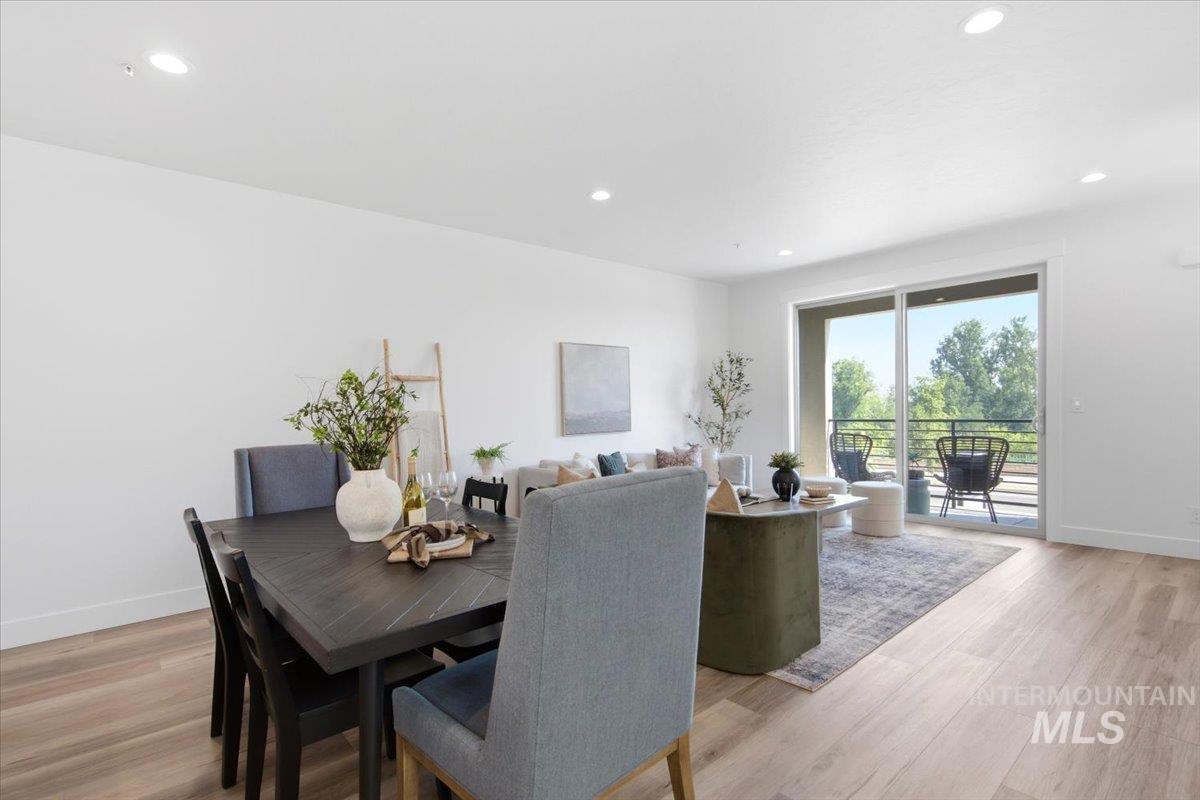 1709 S Federal Way, Boise, Idaho 83705, 3 Bedrooms, 3.5 Bathrooms, Residential For Sale, Price $529,880,MLS 99001759