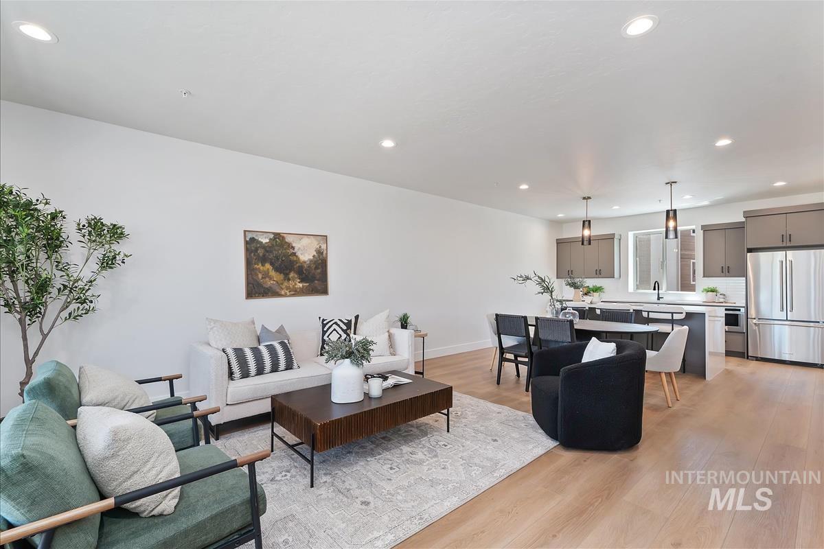 1709 S Federal Way, Boise, Idaho 83705, 3 Bedrooms, 3.5 Bathrooms, Residential For Sale, Price $544,880,MLS 99001759