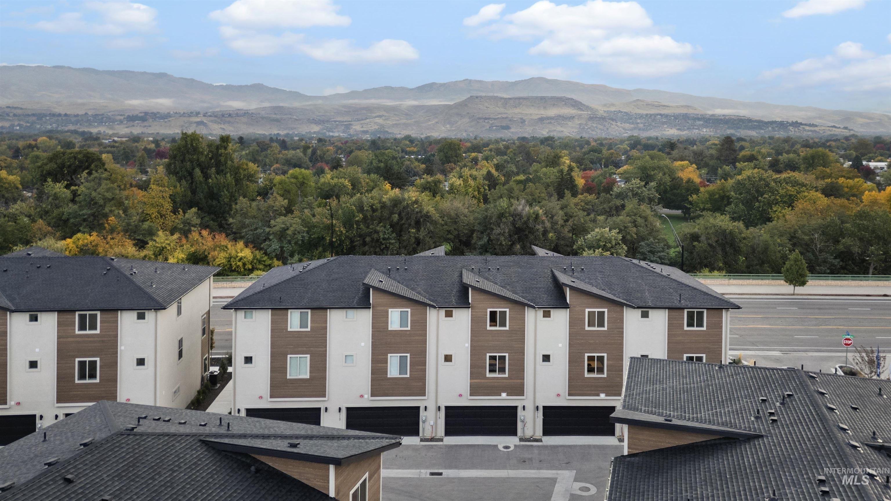 1709 S Federal Way, Boise, Idaho 83705, 3 Bedrooms, 3.5 Bathrooms, Residential For Sale, Price $544,880,MLS 99001759
