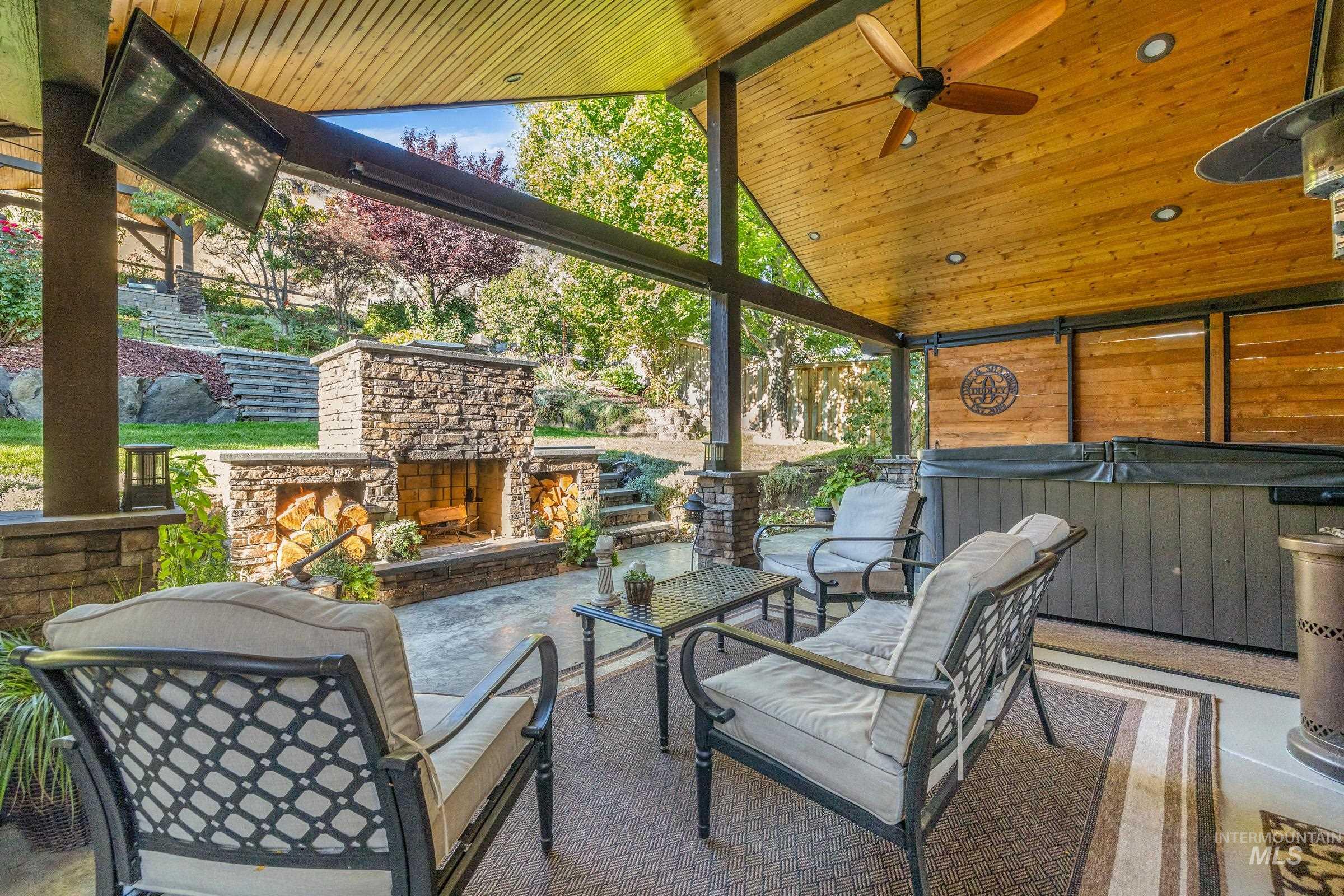 4049 E Trekker Rim Dr, Boise, Idaho 83716, 3 Bedrooms, 2 Bathrooms, Residential For Sale, Price $750,000,MLS 99001763