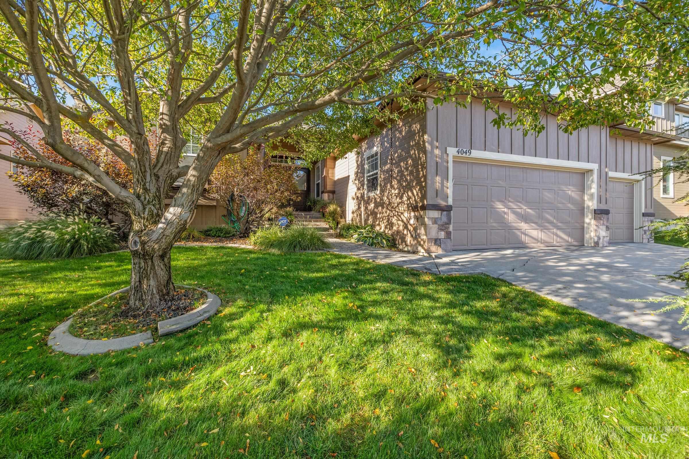 4049 E Trekker Rim Dr, Boise, Idaho 83716, 3 Bedrooms, 2 Bathrooms, Residential For Sale, Price $750,000,MLS 99001763