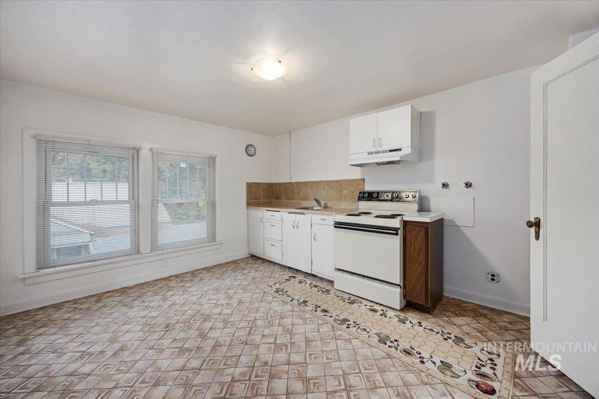 416 E Ave A, Jerome, Idaho 83338, 4 Bedrooms, 2 Bathrooms, Residential For Sale, Price $297,000, 99001765