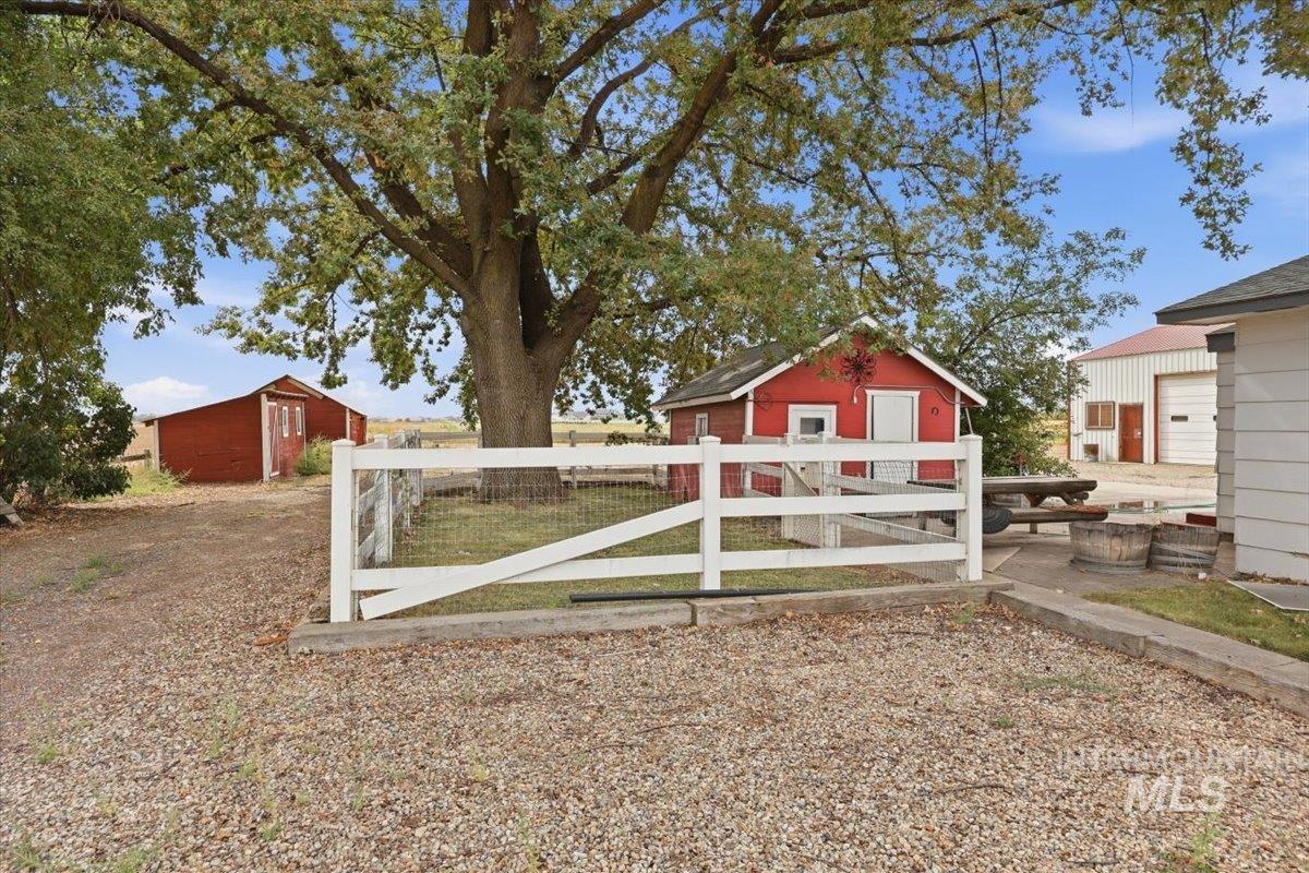 4505 USTICK RD, Nampa, Idaho 83687, 3 Bedrooms, 1.5 Bathrooms, Residential For Sale, Price $900,000,MLS 99001770