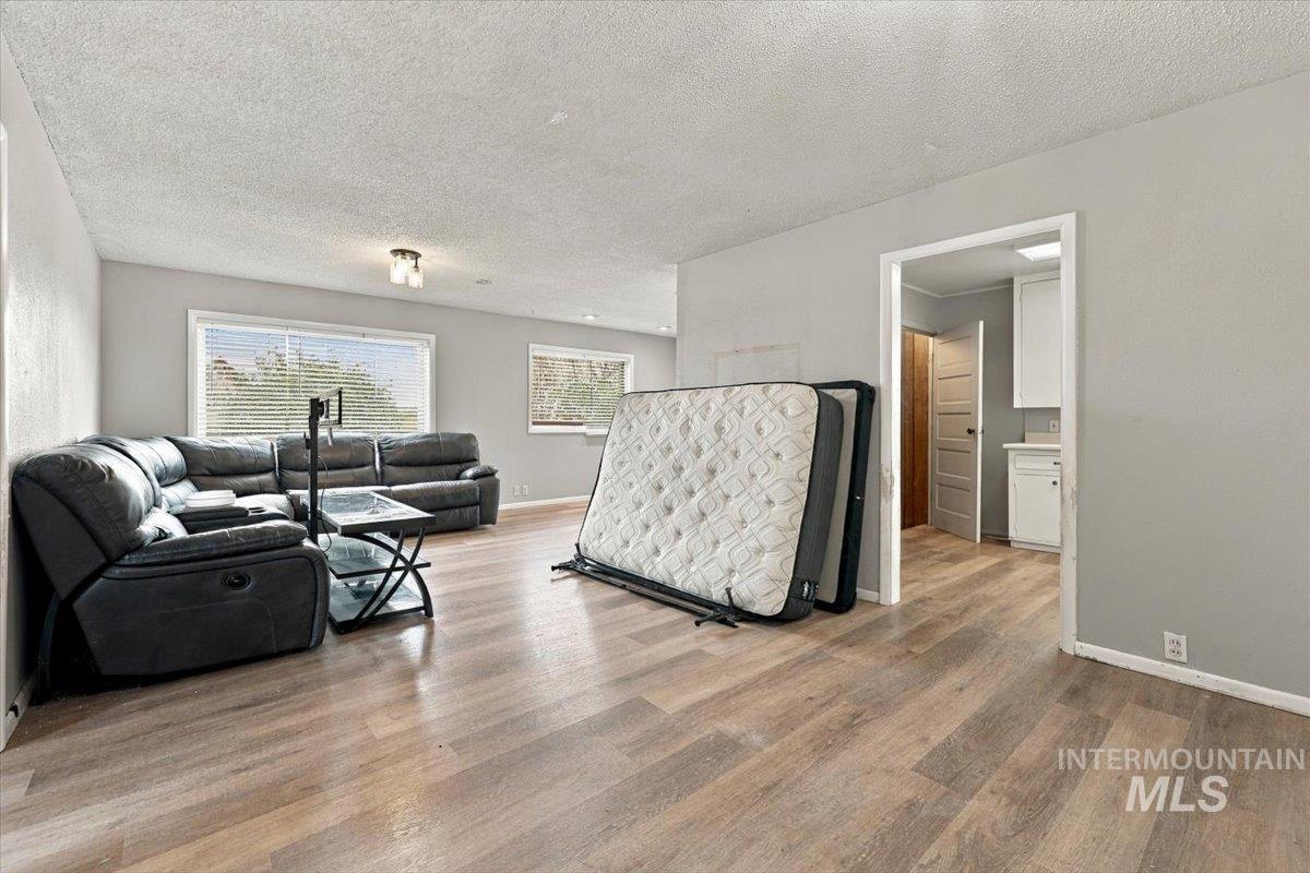 4505 USTICK RD, Nampa, Idaho 83687, 3 Bedrooms, 1.5 Bathrooms, Residential For Sale, Price $900,000,MLS 99001770