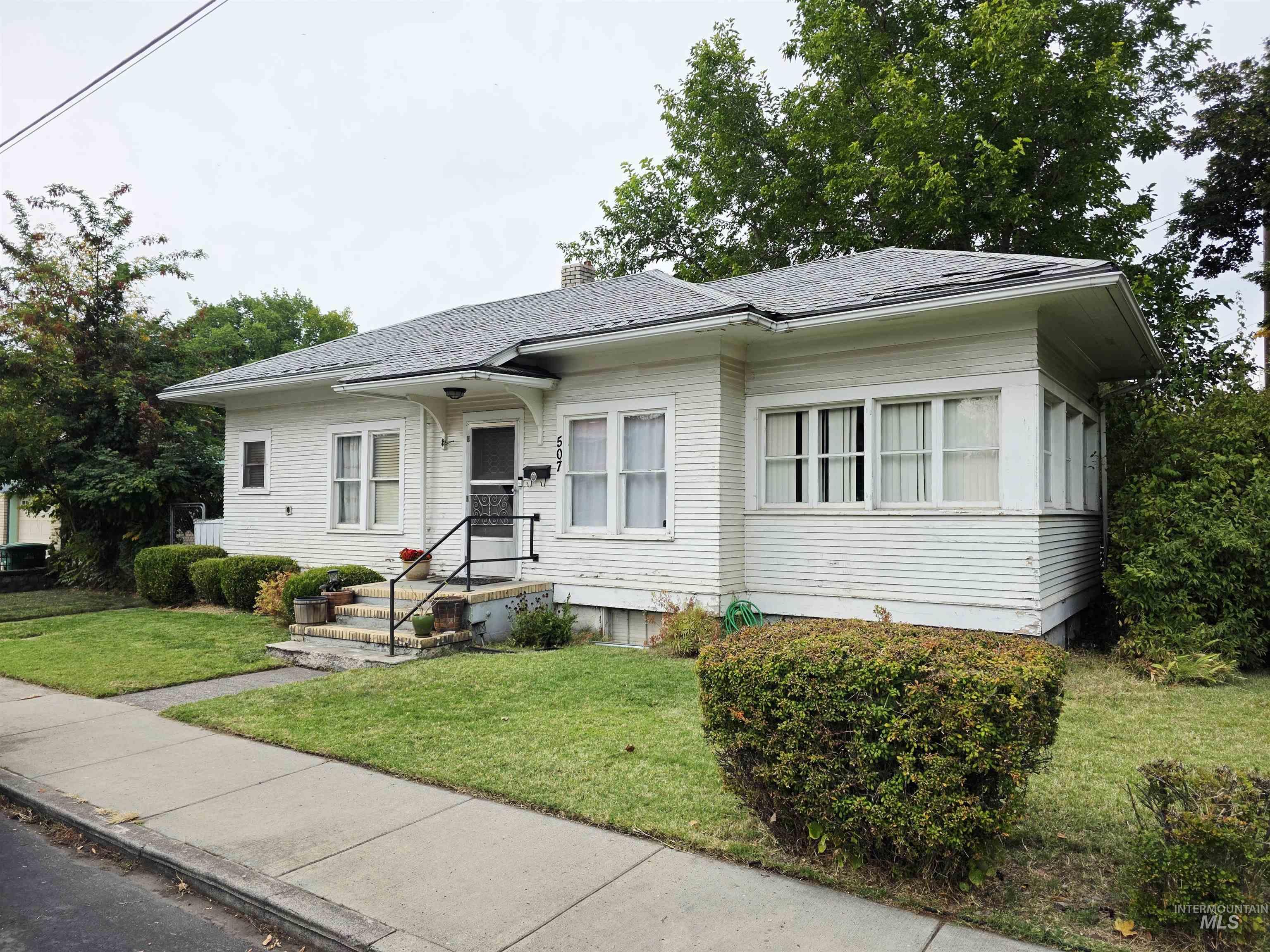 507 4th Avenue, Lewiston, Idaho 83501, 2 Bedrooms, 2 Bathrooms, Residential For Sale, Price $299,000,MLS 99001774