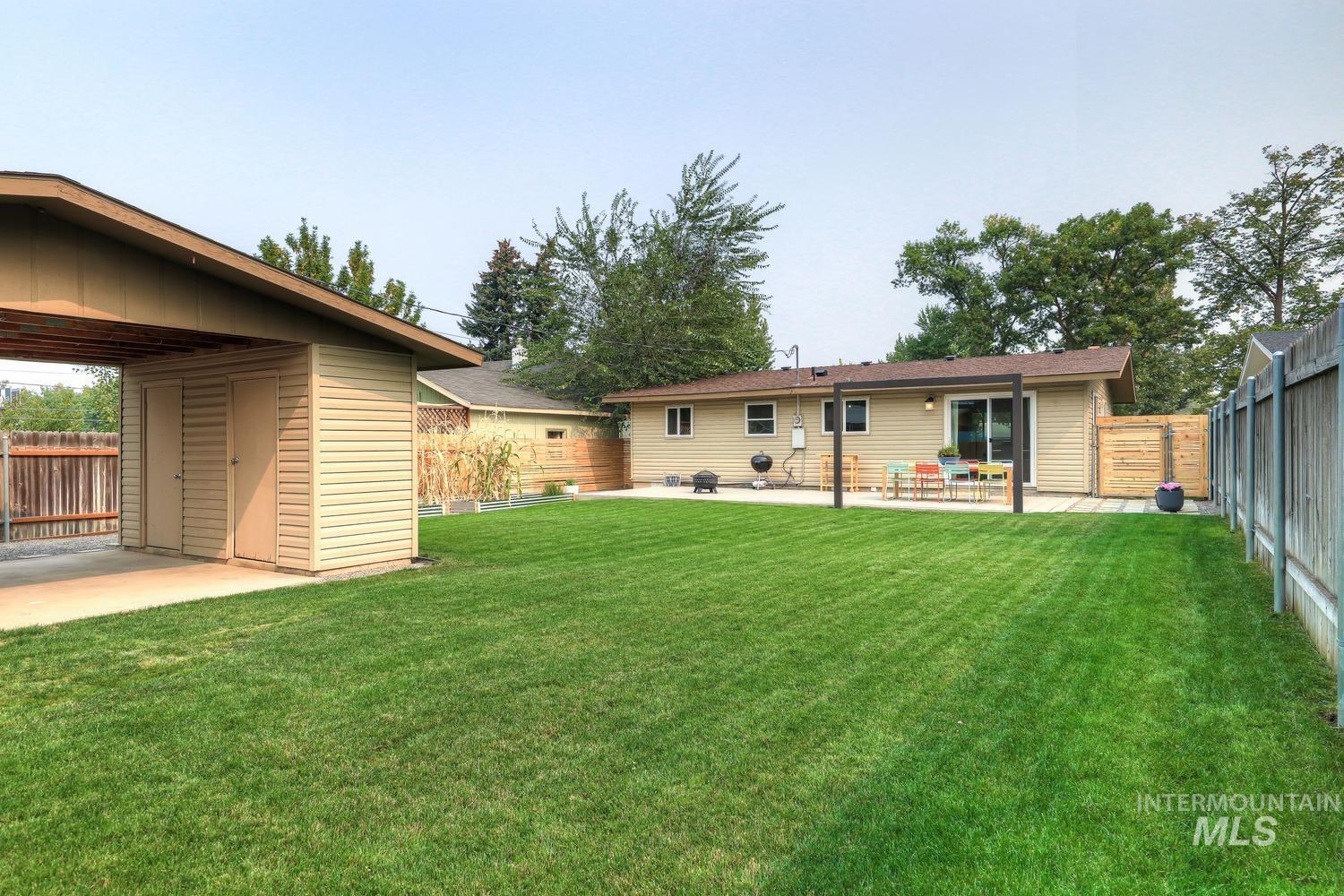 1709 S Abbs, Boise, Idaho 83705, 2 Bedrooms, 1 Bathroom, Residential For Sale, Price $419,000,MLS 99001779