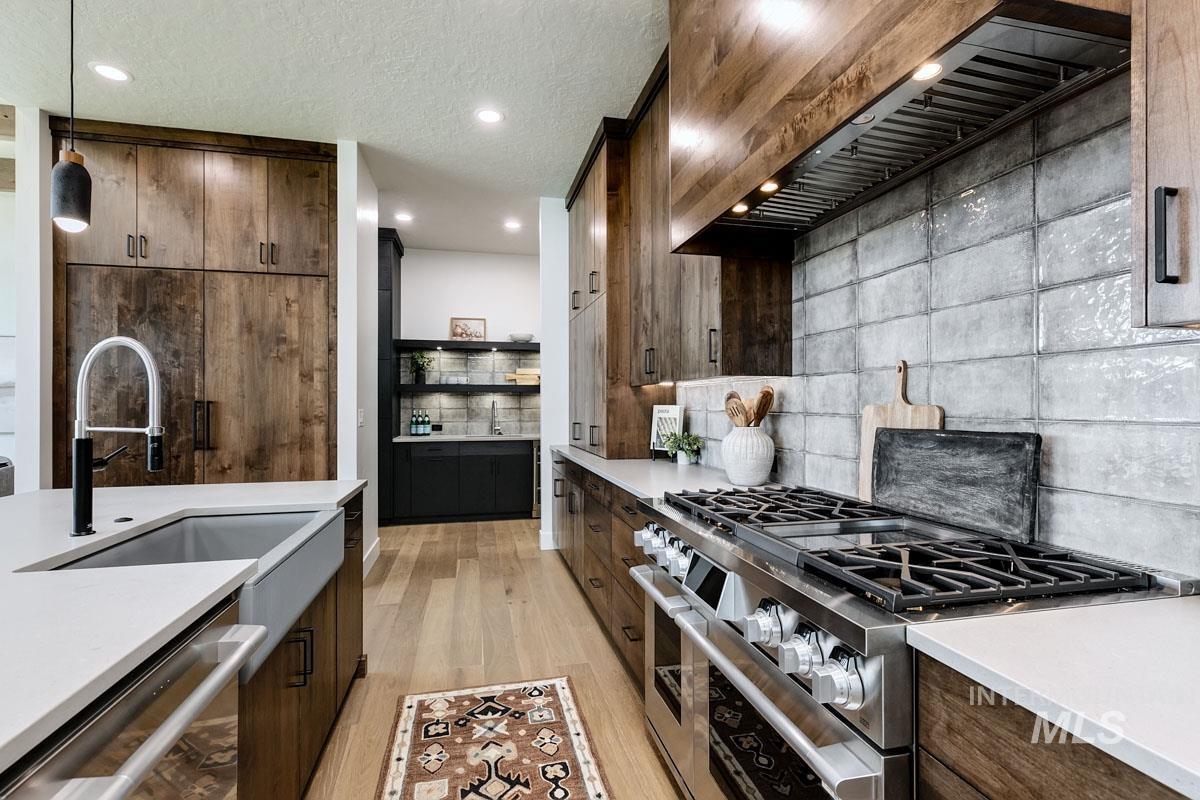 527 Midpoint Ave, Middleton, Idaho 83644, 3 Bedrooms, 3.5 Bathrooms, Residential For Sale, Price $1,449,900, 99001782