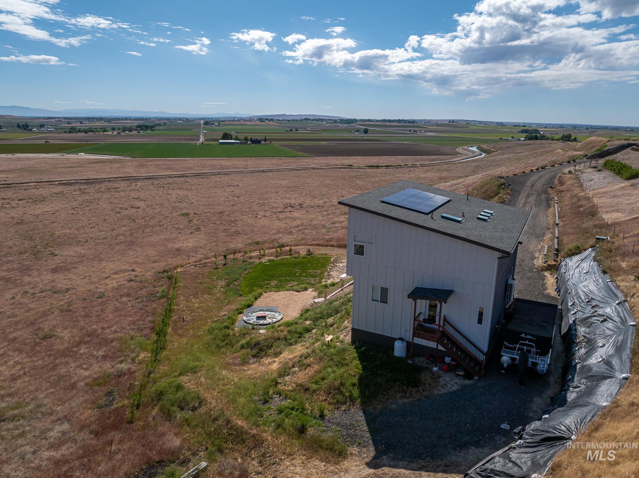 11008 Harlan Way, Nampa, Idaho 83686, 2 Bedrooms, 1.5 Bathrooms, Residential For Sale, Price $798,000,MLS 99001784