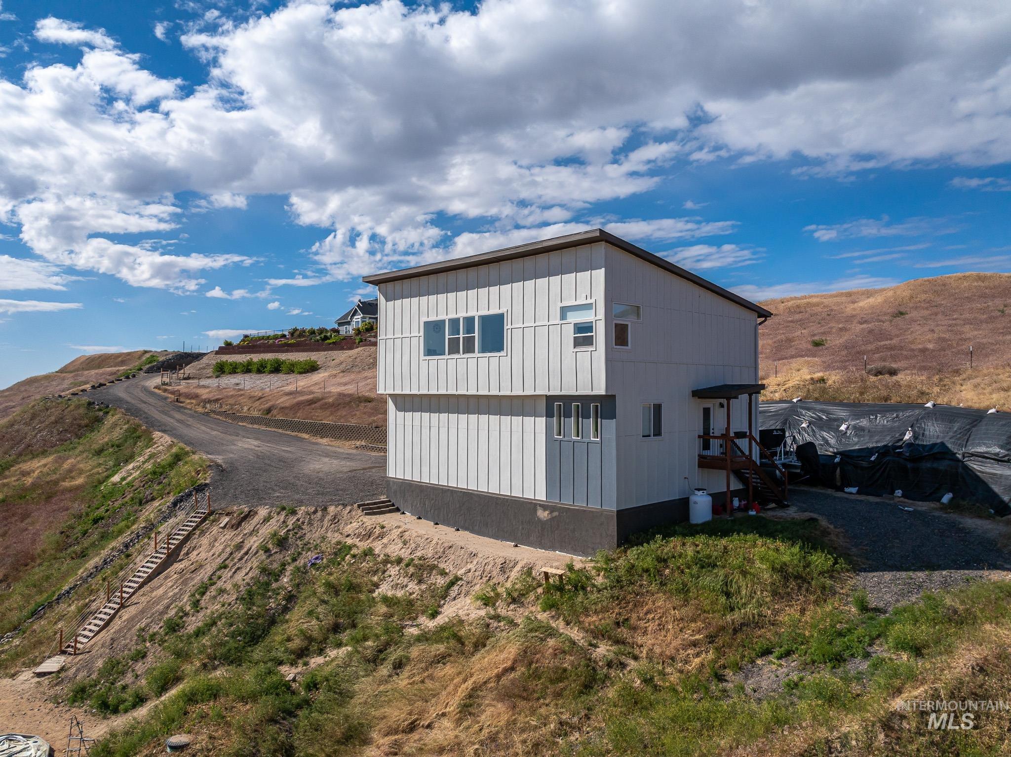 11008 Harlan Way, Nampa, Idaho 83686, 2 Bedrooms, 1.5 Bathrooms, Residential For Sale, Price $798,000,MLS 99001784