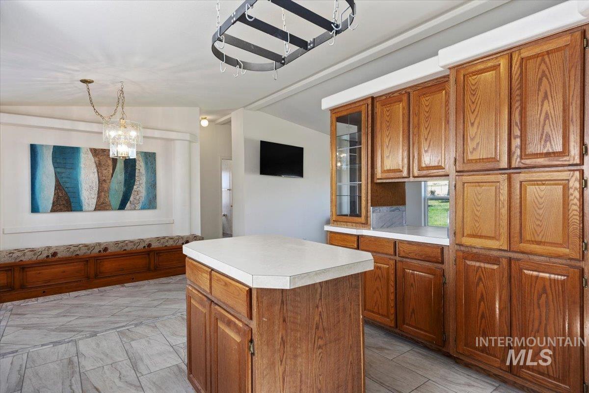 583 E 300 S, Jerome, Idaho 83338, 3 Bedrooms, 2 Bathrooms, Residential For Sale, Price $750,000,MLS 99001787