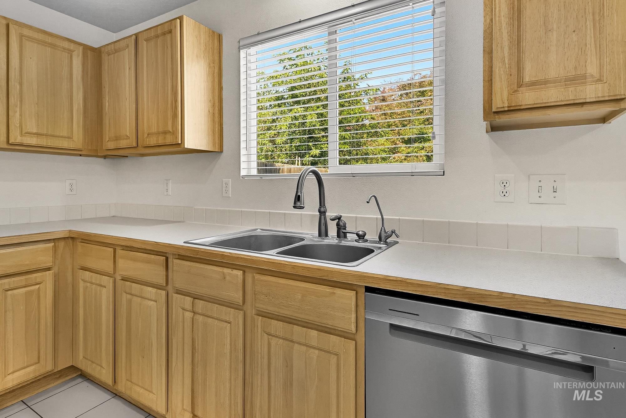 9324 W Littlewood Dr, Boise, Idaho 83709, 5 Bedrooms, 3 Bathrooms, Residential For Sale, Price $509,000,MLS 99001796