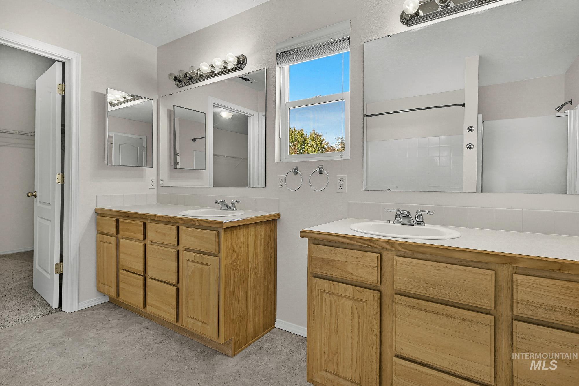 9324 W Littlewood Dr, Boise, Idaho 83709, 5 Bedrooms, 3 Bathrooms, Residential For Sale, Price $509,000,MLS 99001796