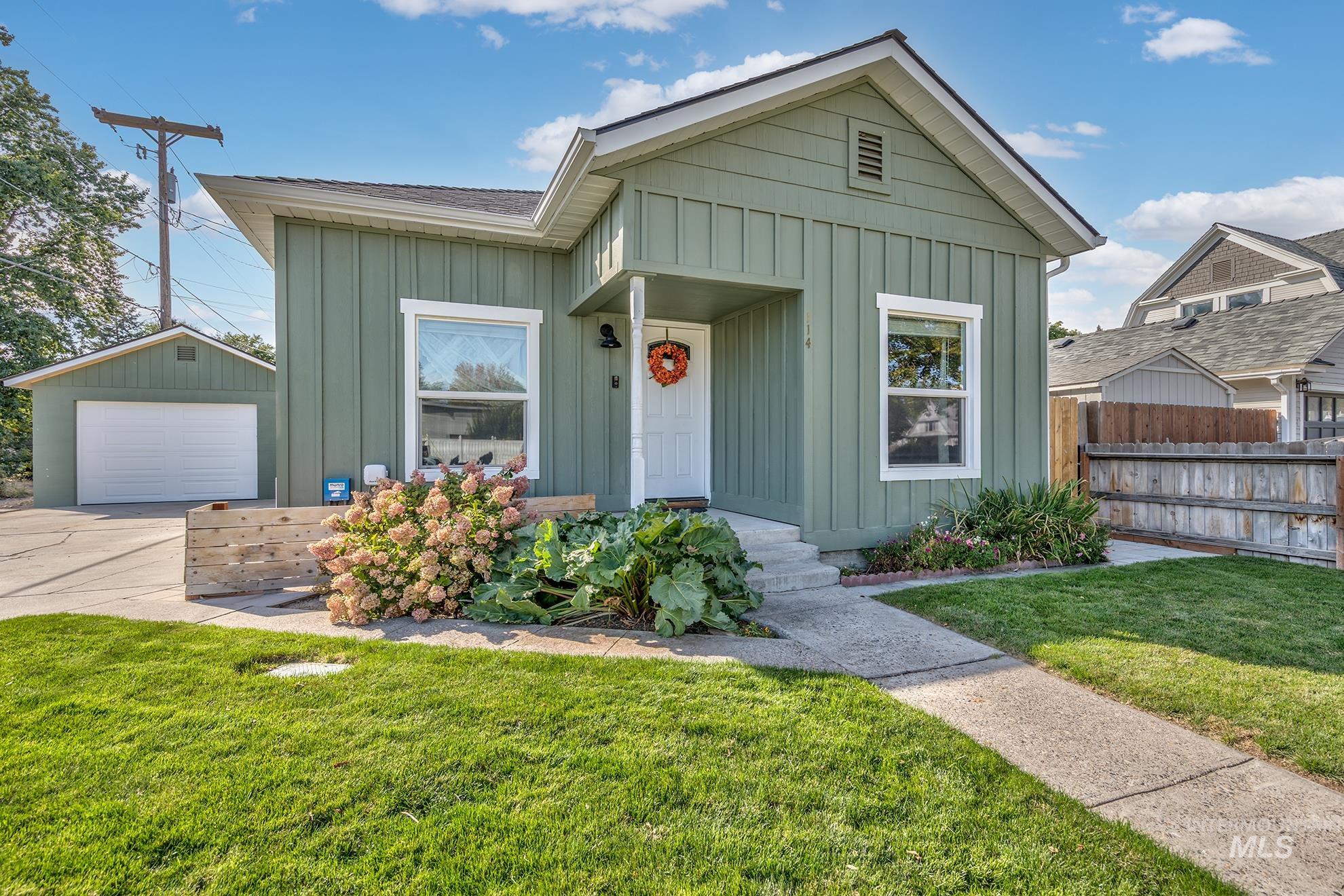 114 S 10th Street, Payette, Idaho 83661, 2 Bedrooms, 1 Bathroom, Residential For Sale, Price $269,900,MLS 99001797