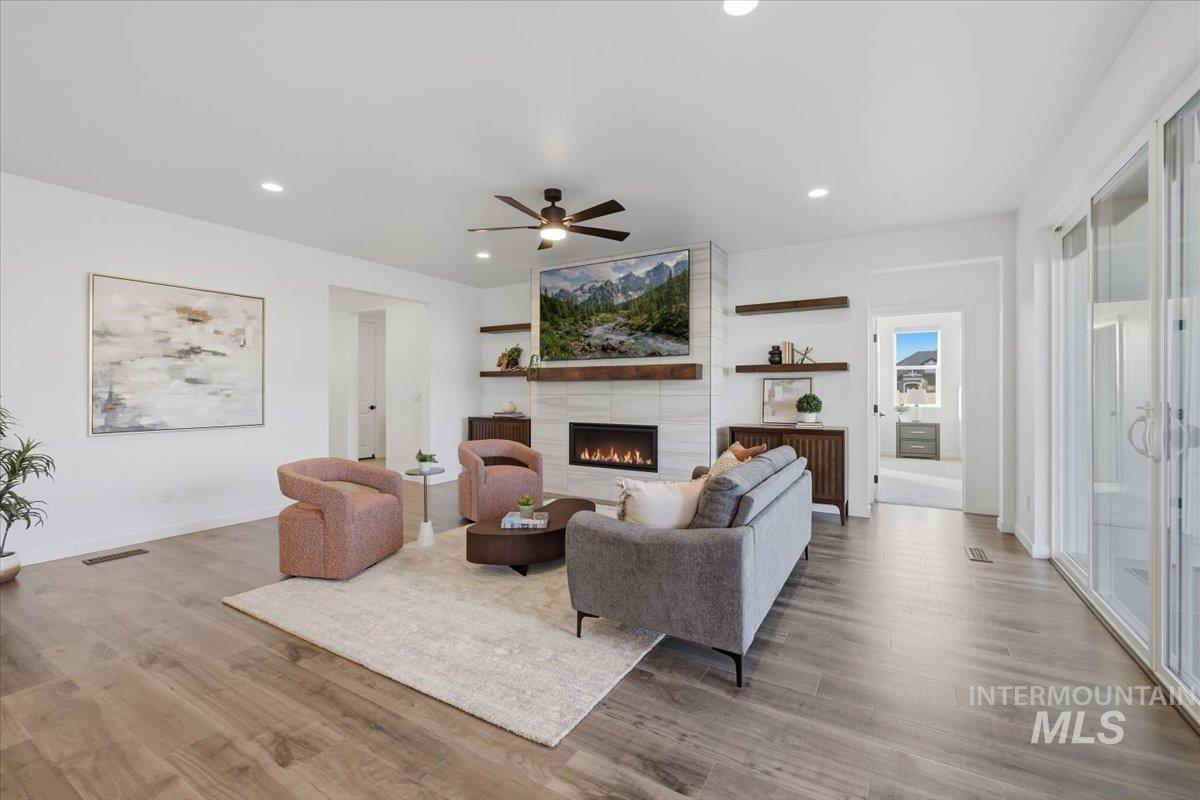18135 N Begonia Way, Nampa, Idaho 83687, 3 Bedrooms, 2.5 Bathrooms, Residential For Sale, Price $579,900,MLS 99001802
