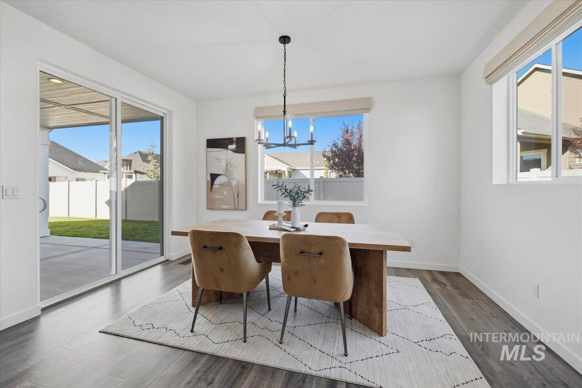 18135 N Begonia Way, Nampa, Idaho 83687, 3 Bedrooms, 2.5 Bathrooms, Residential For Sale, Price $579,900,MLS 99001802