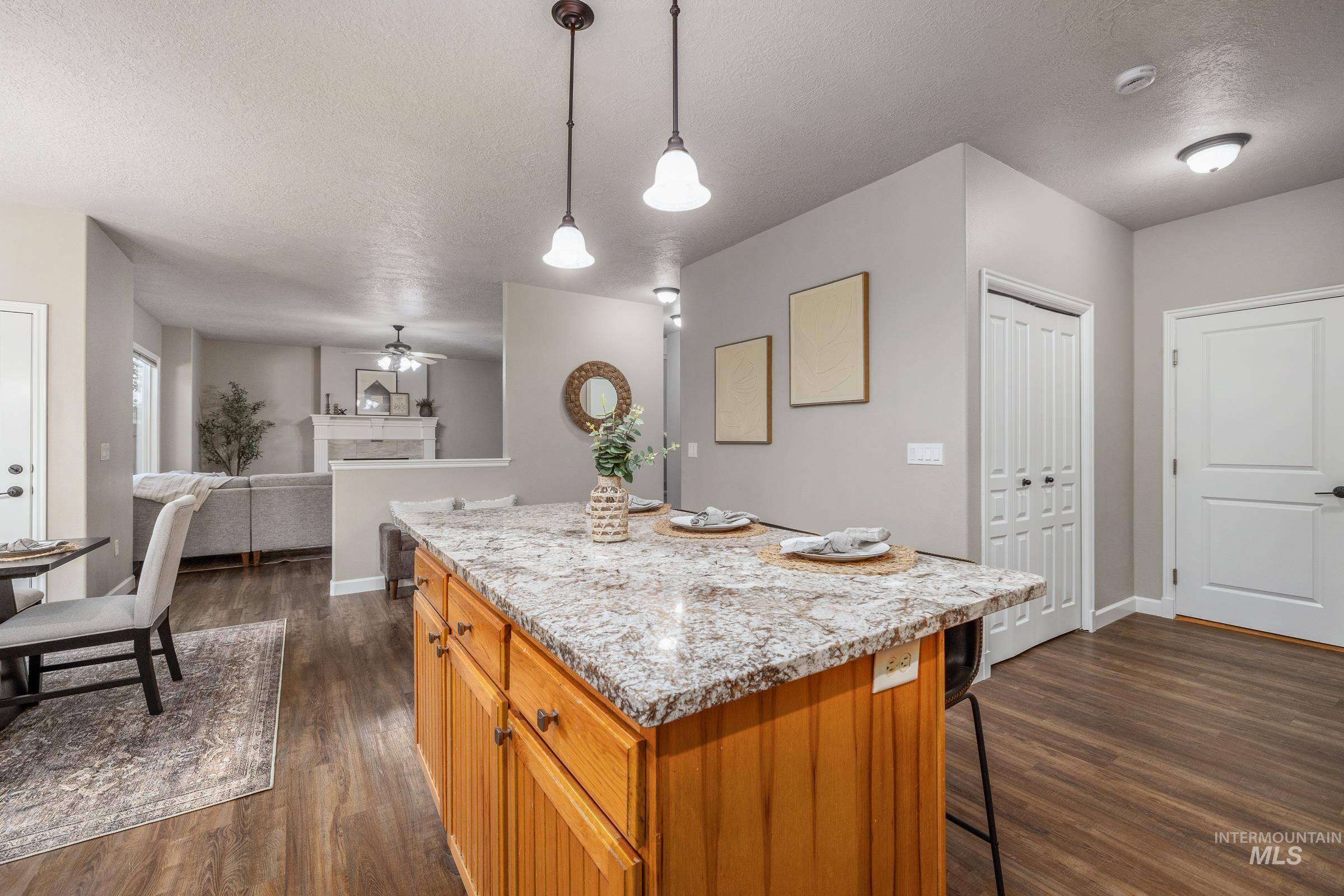 492 E Ridge Drive, Eagle, Idaho 83616, 4 Bedrooms, 2.5 Bathrooms, Residential For Sale, Price $725,000,MLS 99001804