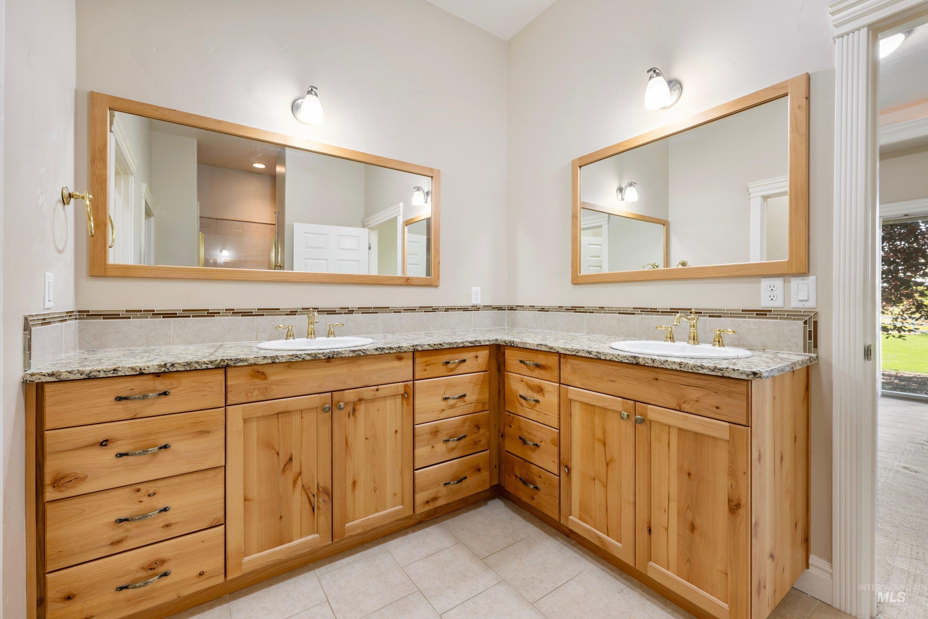 71 Arabian Way, Nampa, Idaho 83687, 4 Bedrooms, 3 Bathrooms, Residential For Sale, Price $1,050,000,MLS 99001808