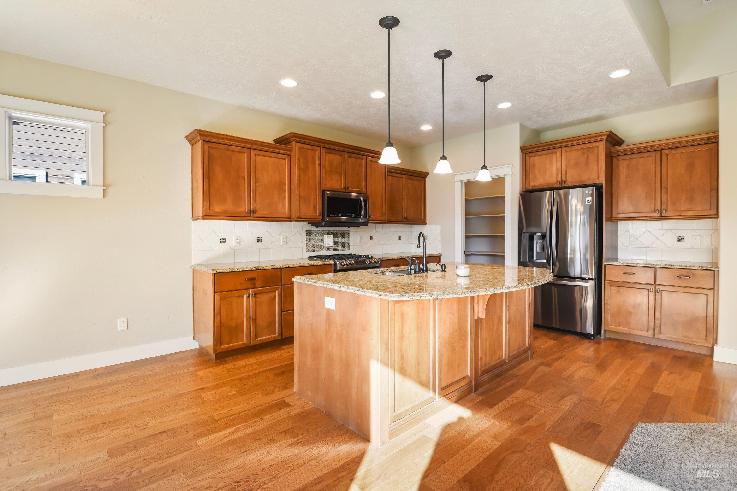 7553 N Waterlilly Ave, Boise, Idaho 83714, 3 Bedrooms, 2 Bathrooms, Residential For Sale, Price $695,000, 99001810