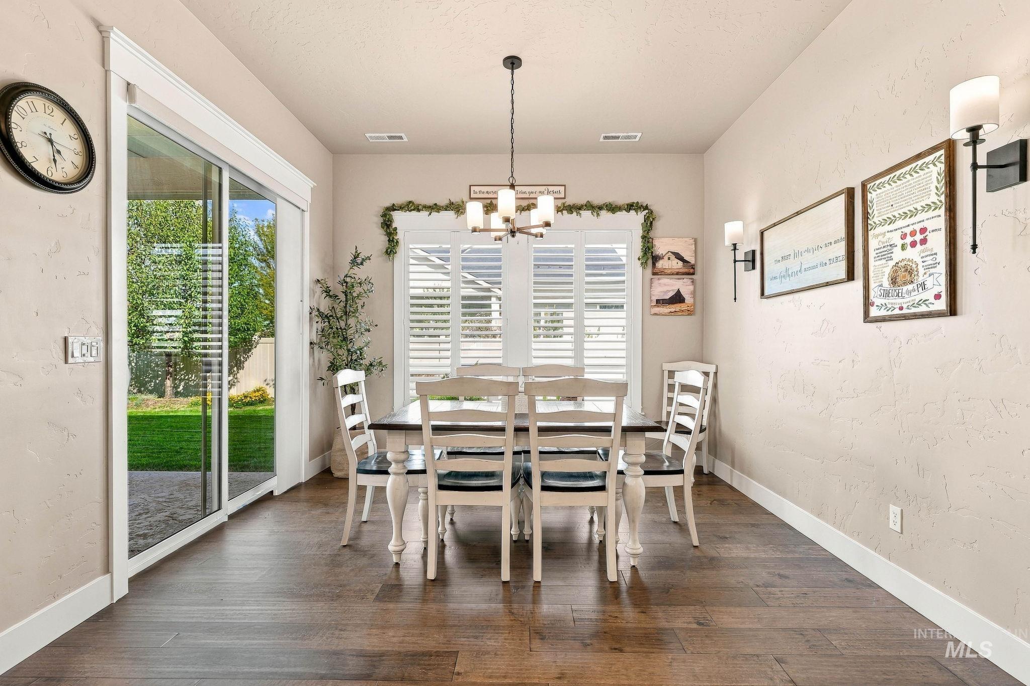 18104 N Treeline Ave., Nampa, Idaho 83687, 4 Bedrooms, 2.5 Bathrooms, Residential For Sale, Price $577,000, 99001812