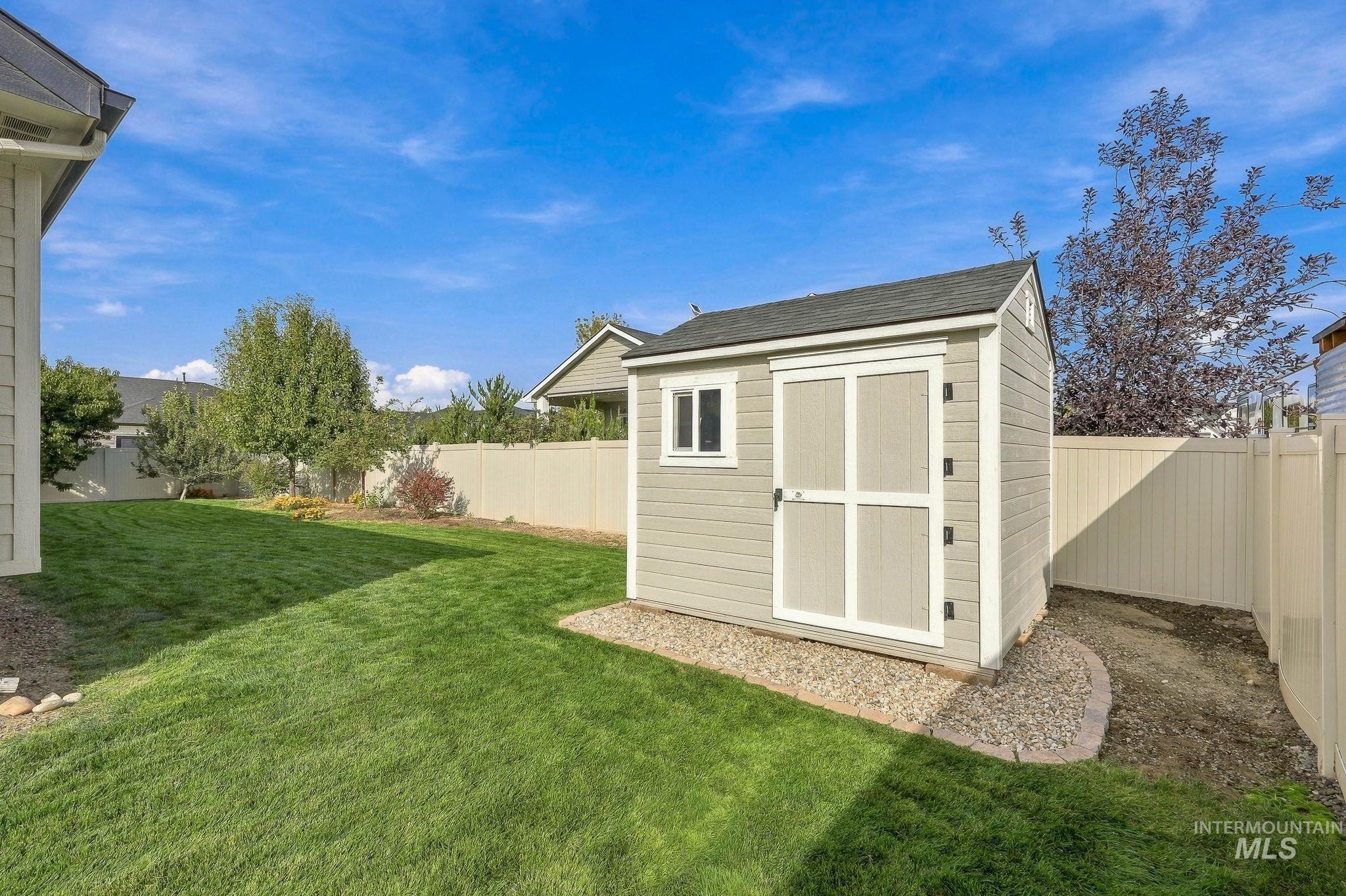 18104 N Treeline Ave., Nampa, Idaho 83687, 4 Bedrooms, 2.5 Bathrooms, Residential For Sale, Price $577,000, 99001812
