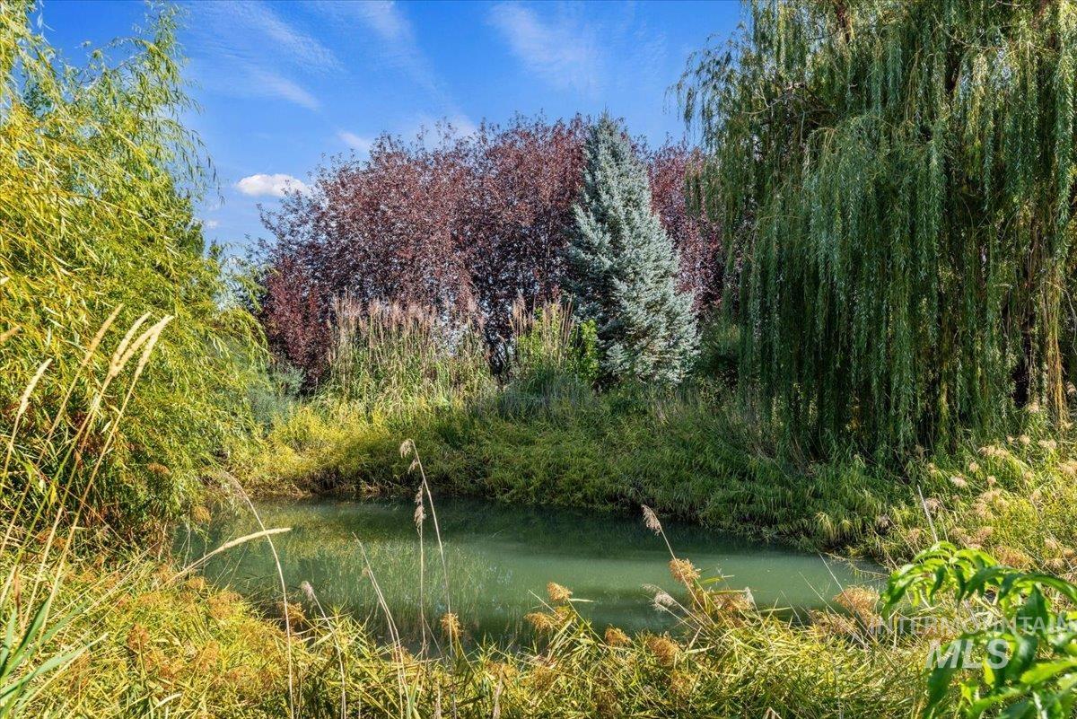 9940 Aztlan Dr, Nampa, Idaho 83686, 3 Bedrooms, 2.5 Bathrooms, Residential For Sale, Price $798,500,MLS 99001814