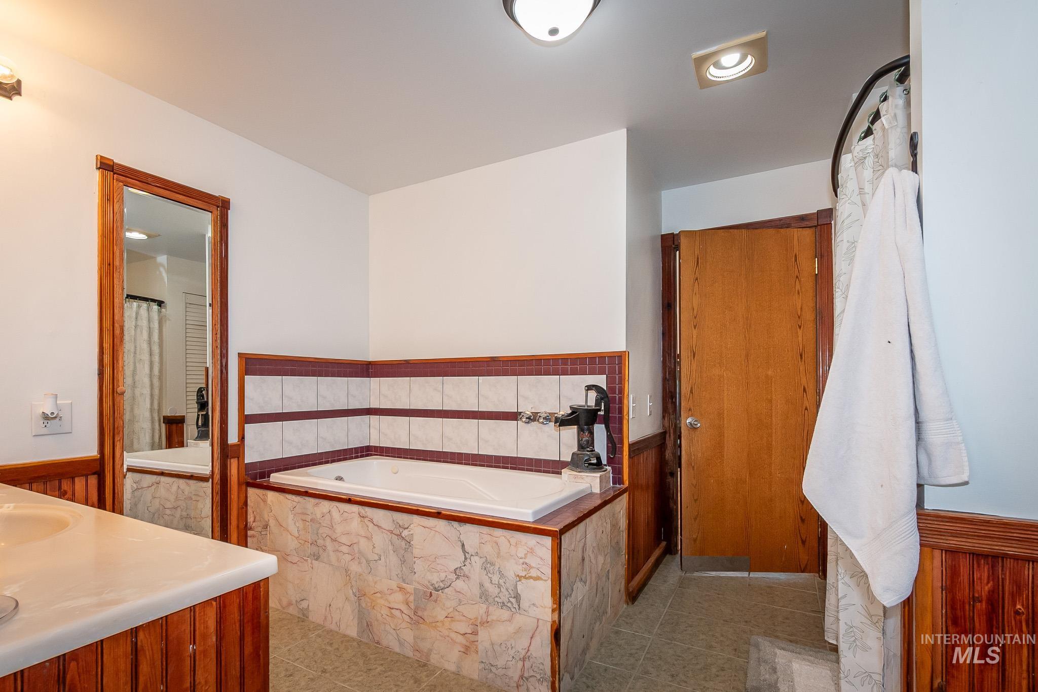 29803 S Orchard Access Rd, Boise, Idaho 83716, 3 Bedrooms, 2 Bathrooms, Residential For Sale, Price $899,900,MLS 99001815